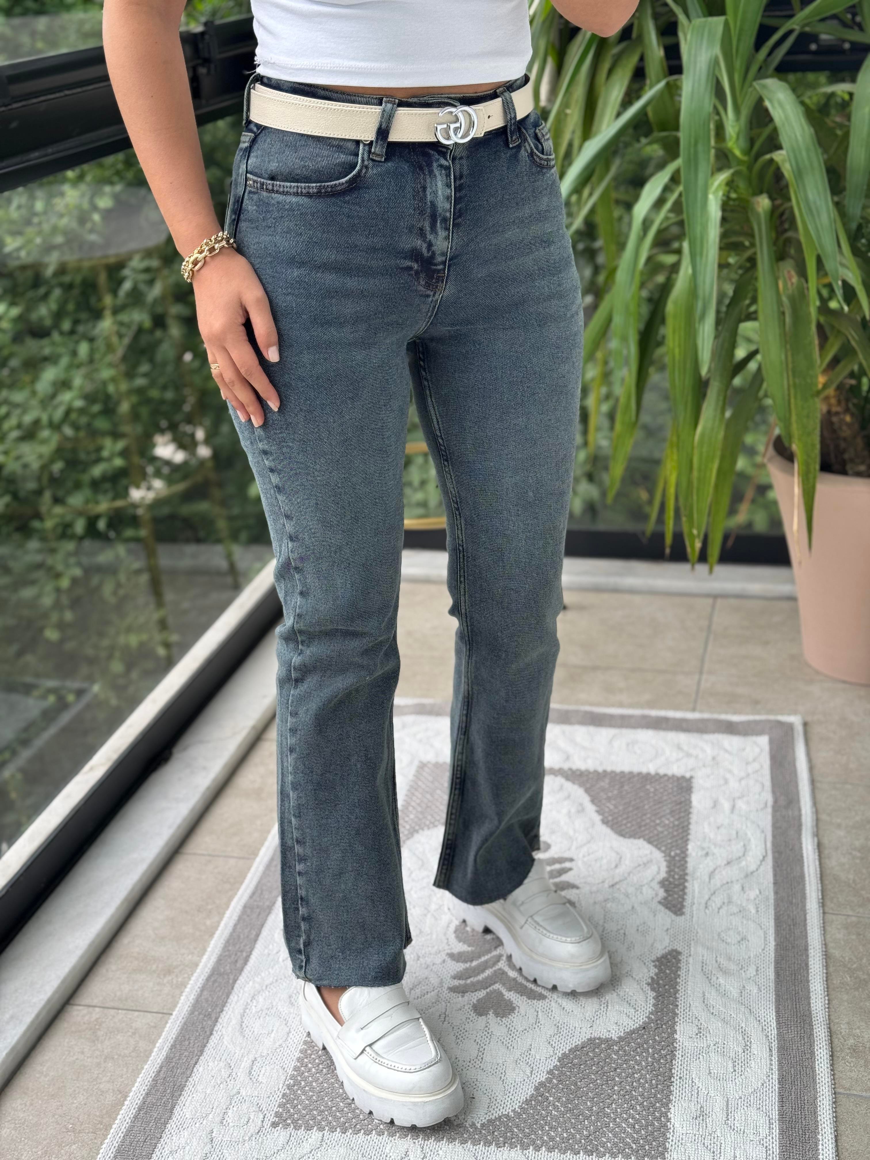 Flare İspanyol Dikişsiz Paça Mom Fit Jean Yeşil Yıkama