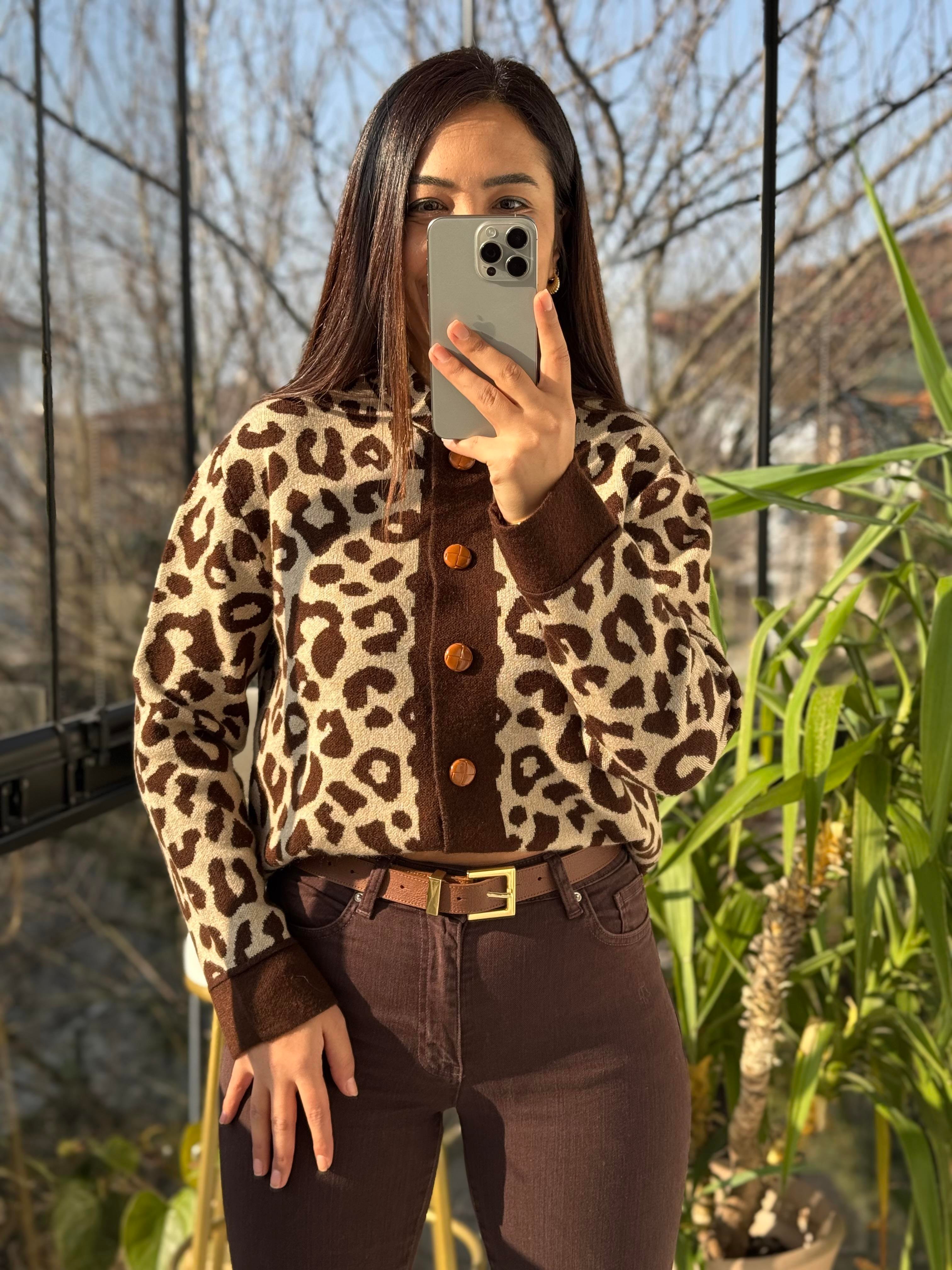 Geniş Patlı Leopar Hırka Bej