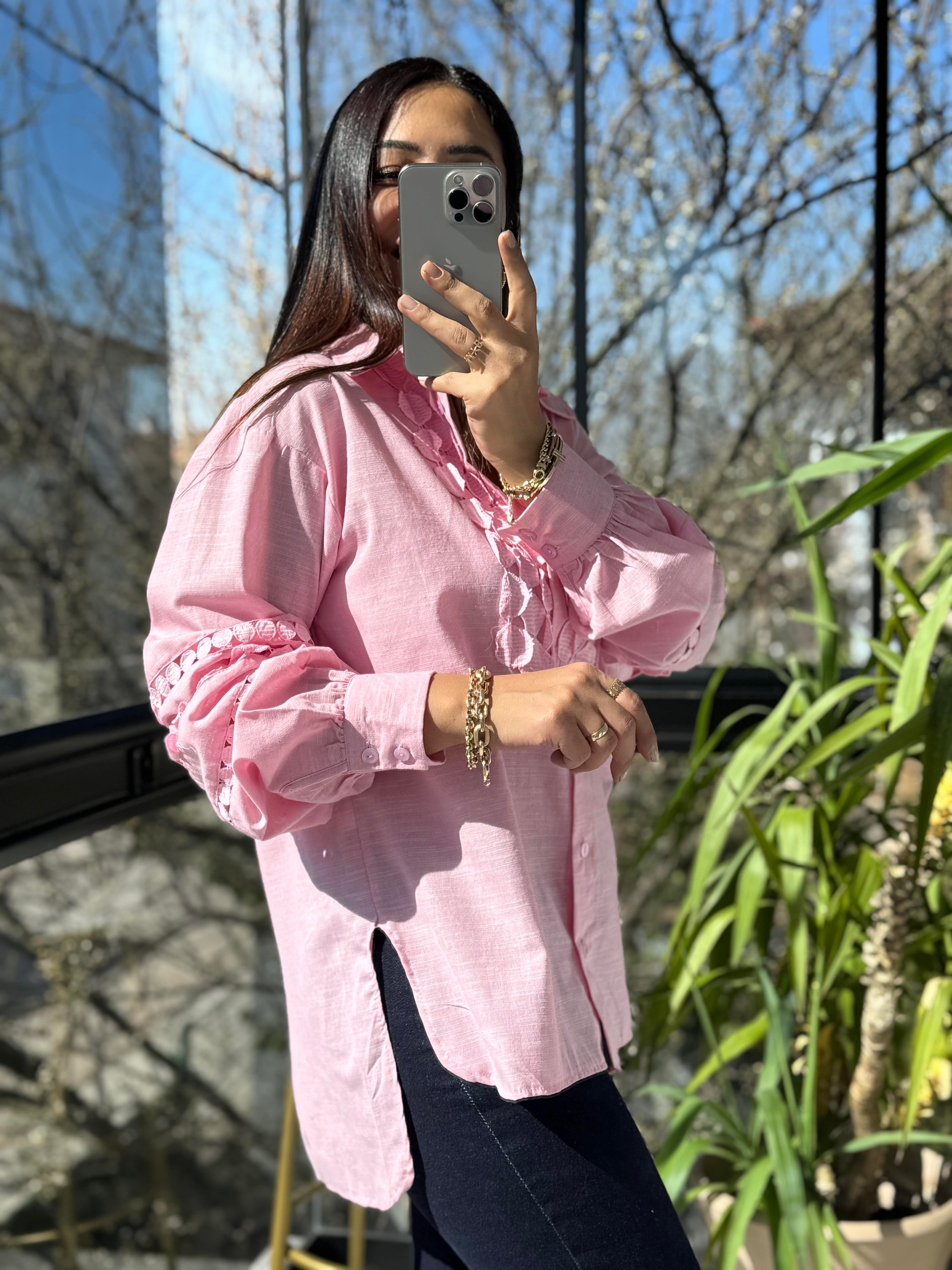 Göğüsü Kolları Yuvarlak Dantelli Gömlek Pembe