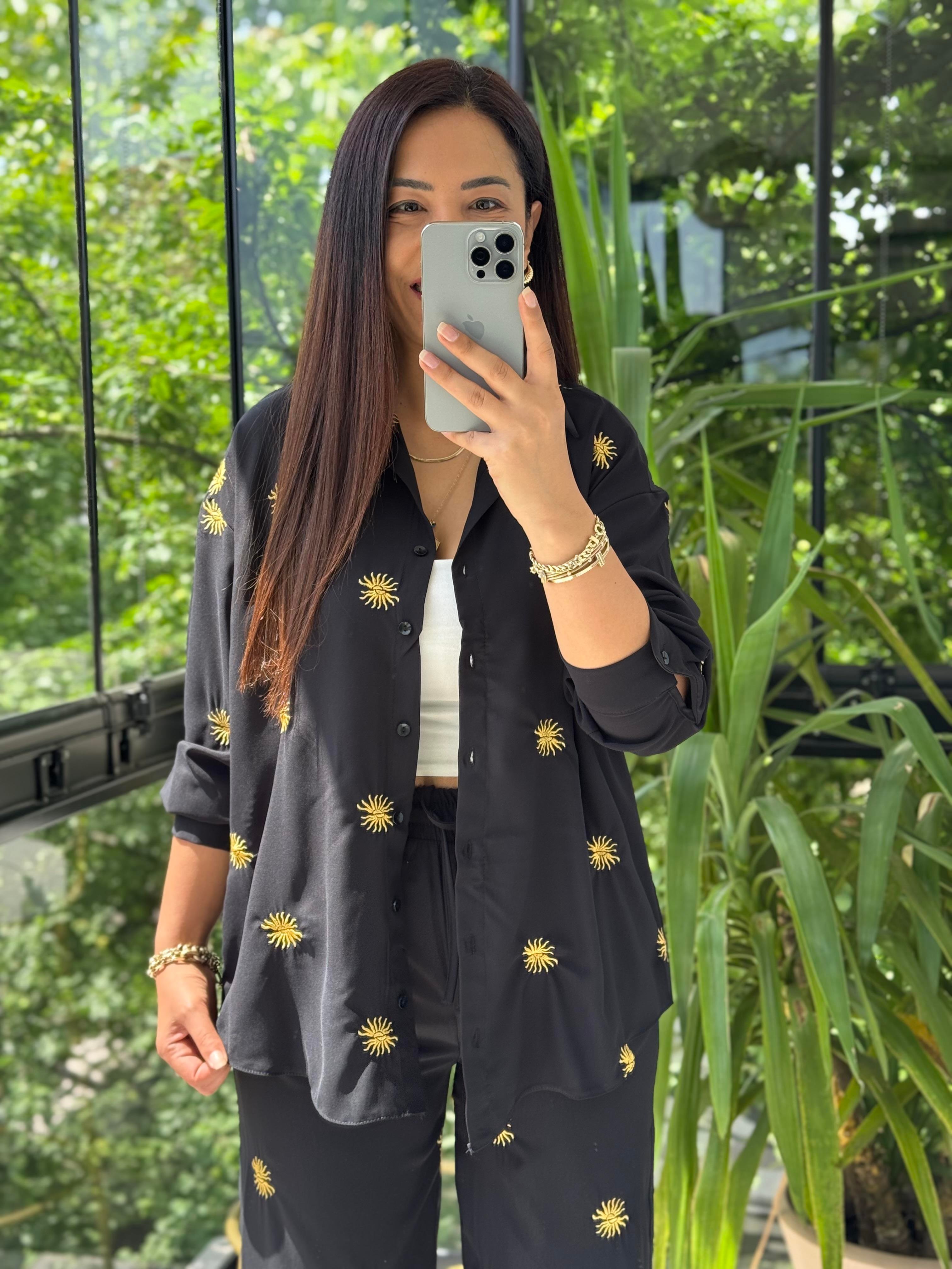 Gökyüzü Nakışlı Takım Siyah