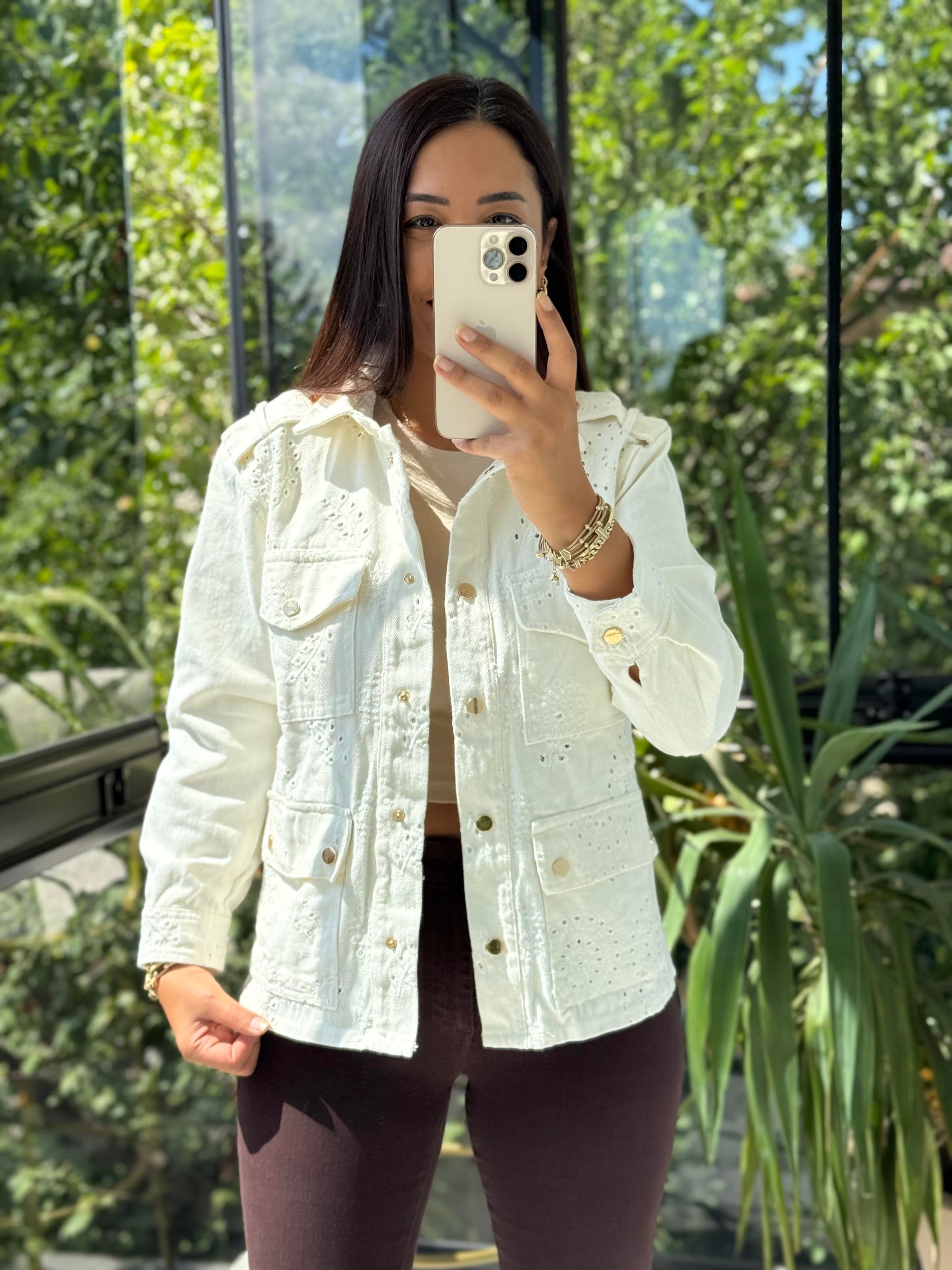 Gold Çıtçıtlı Fisto Ceket Ekru