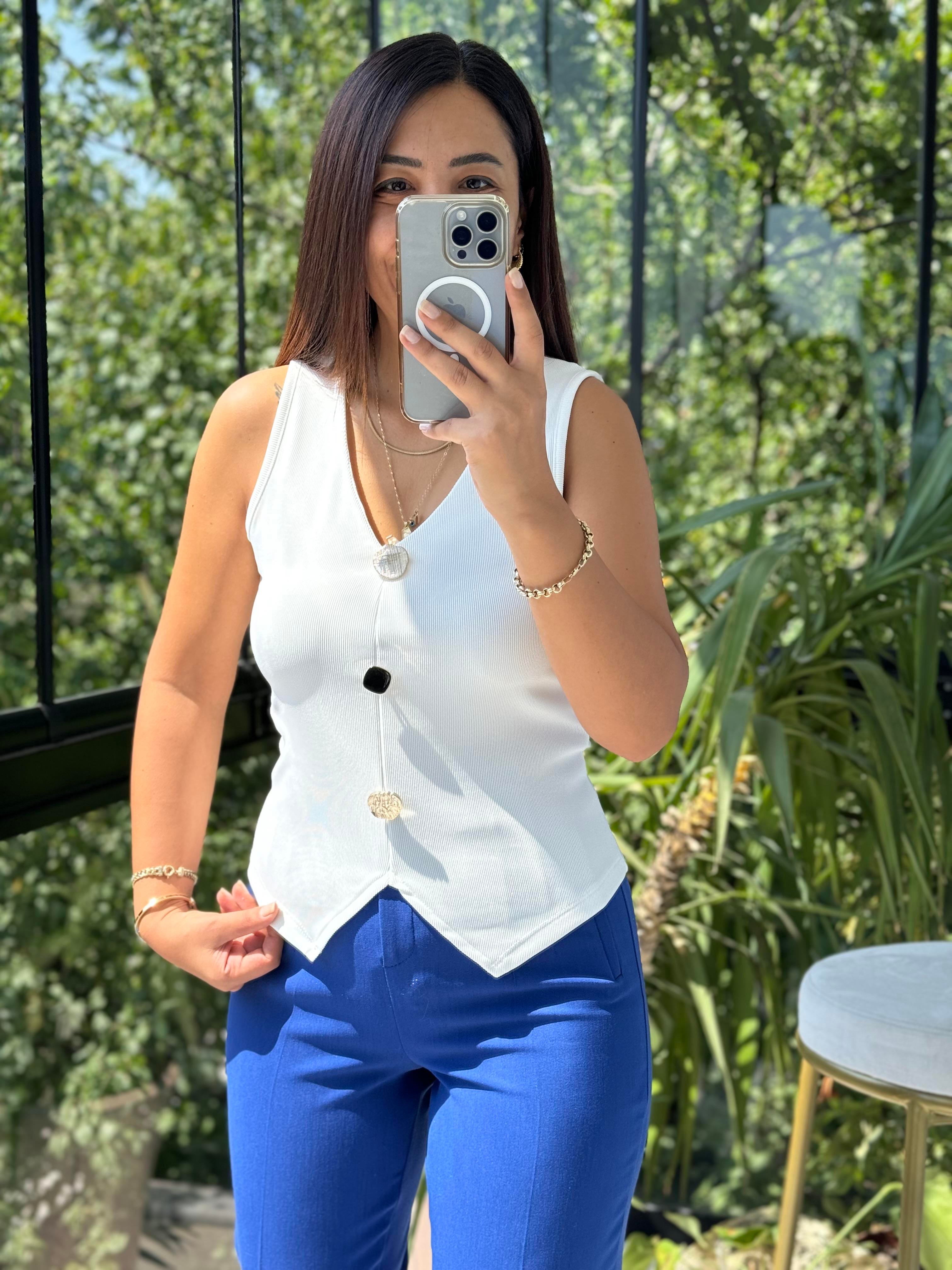 Gold Düğmeli Yelek Beyaz