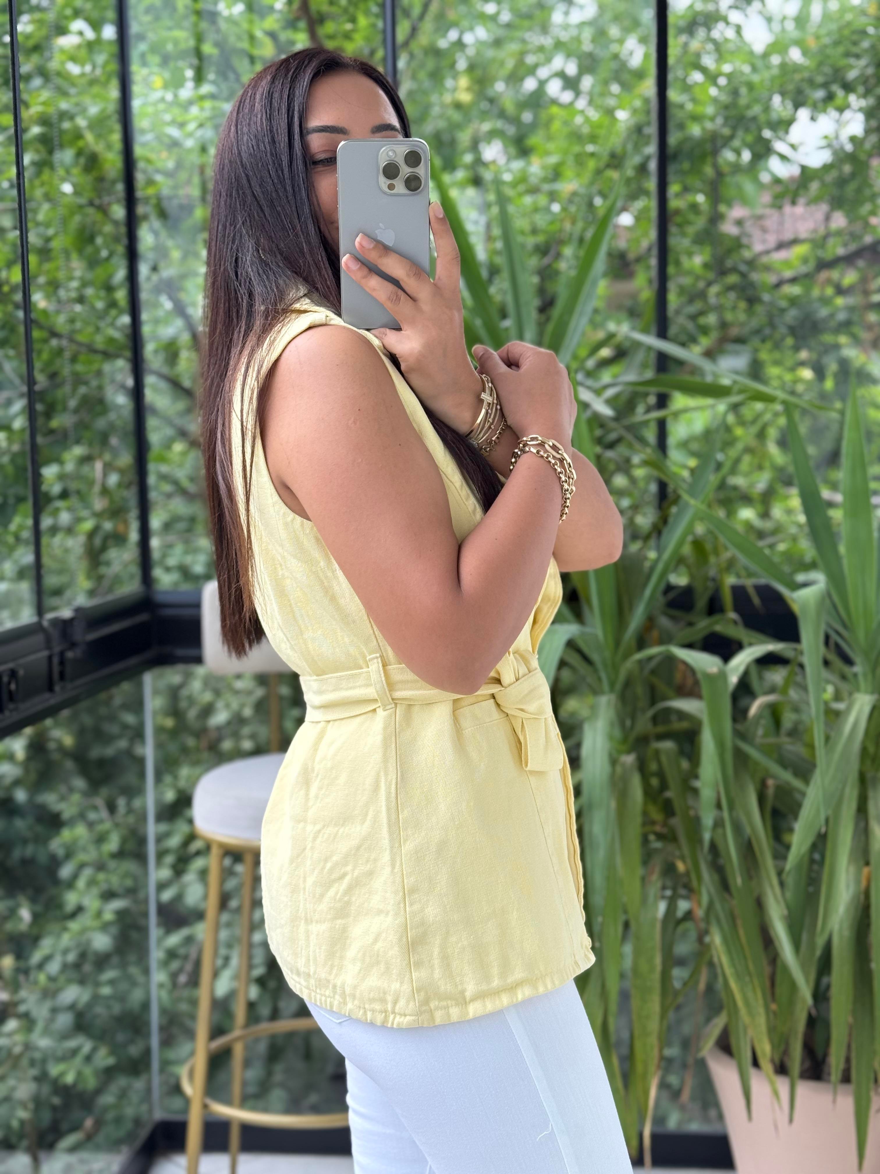 Güneş Düğmeli Gabardin Yelek Sarı