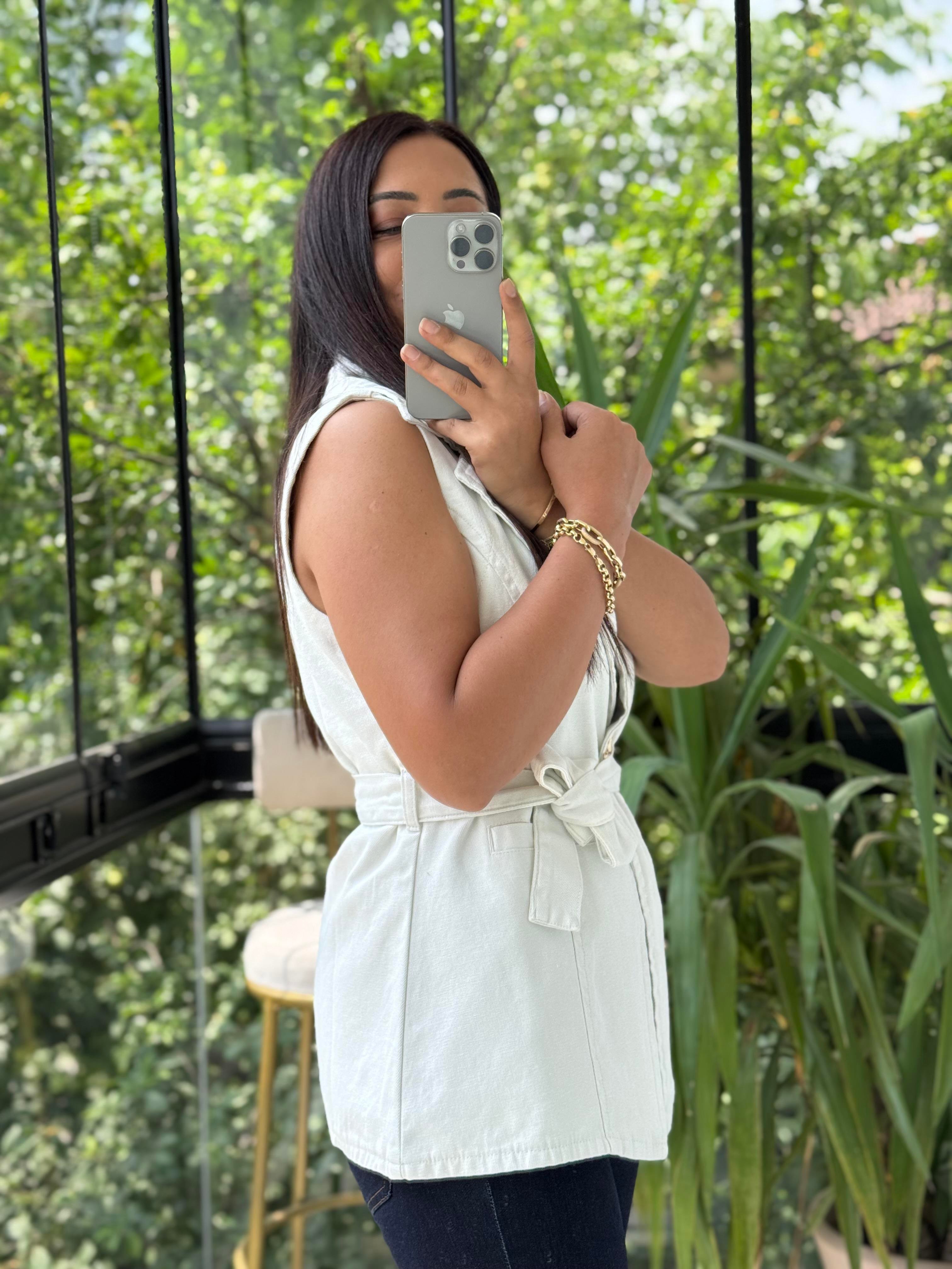 Güneş Düğmeli Gabardin Yelek Taş