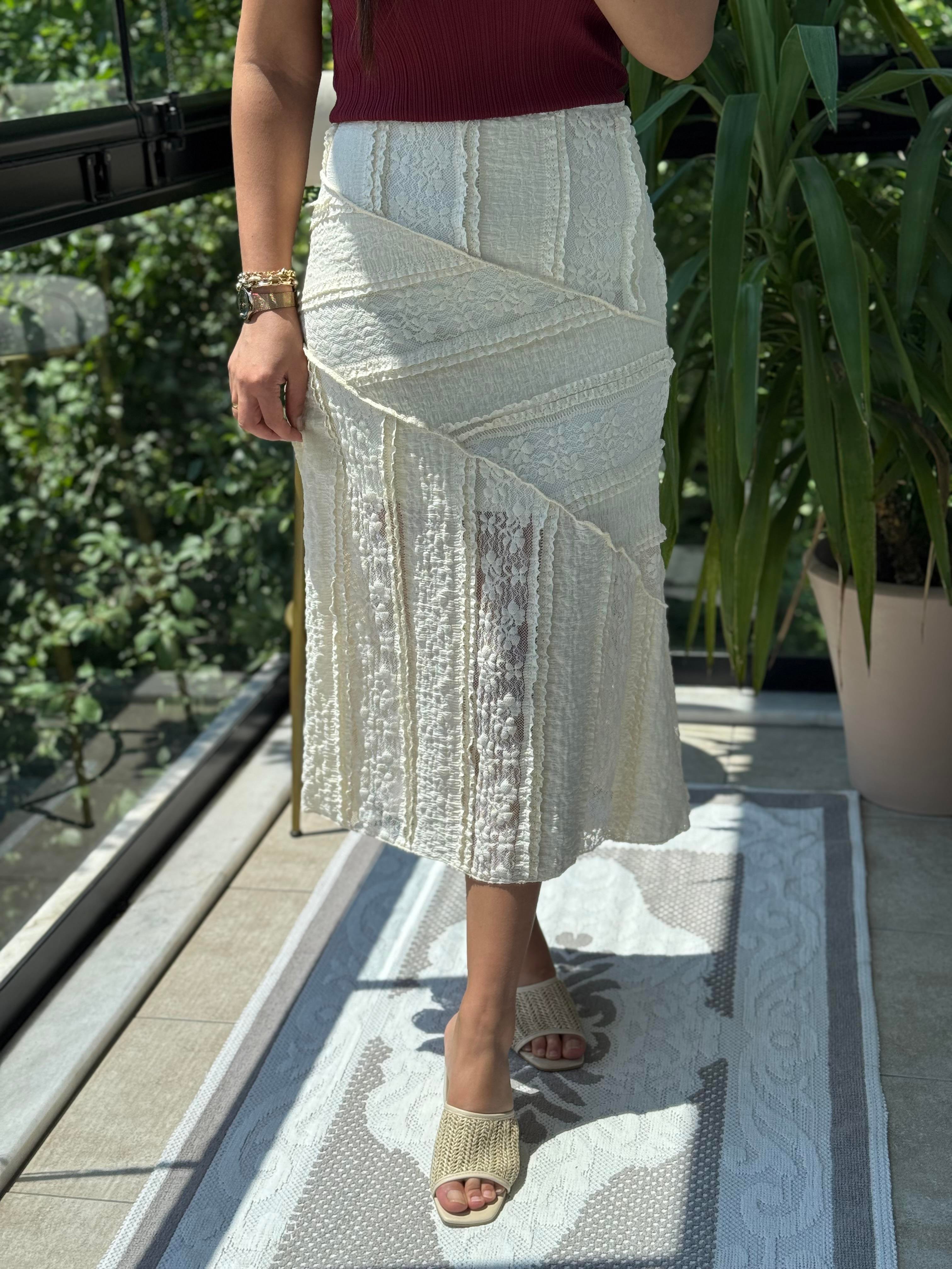 Güpürlü Natural Etek