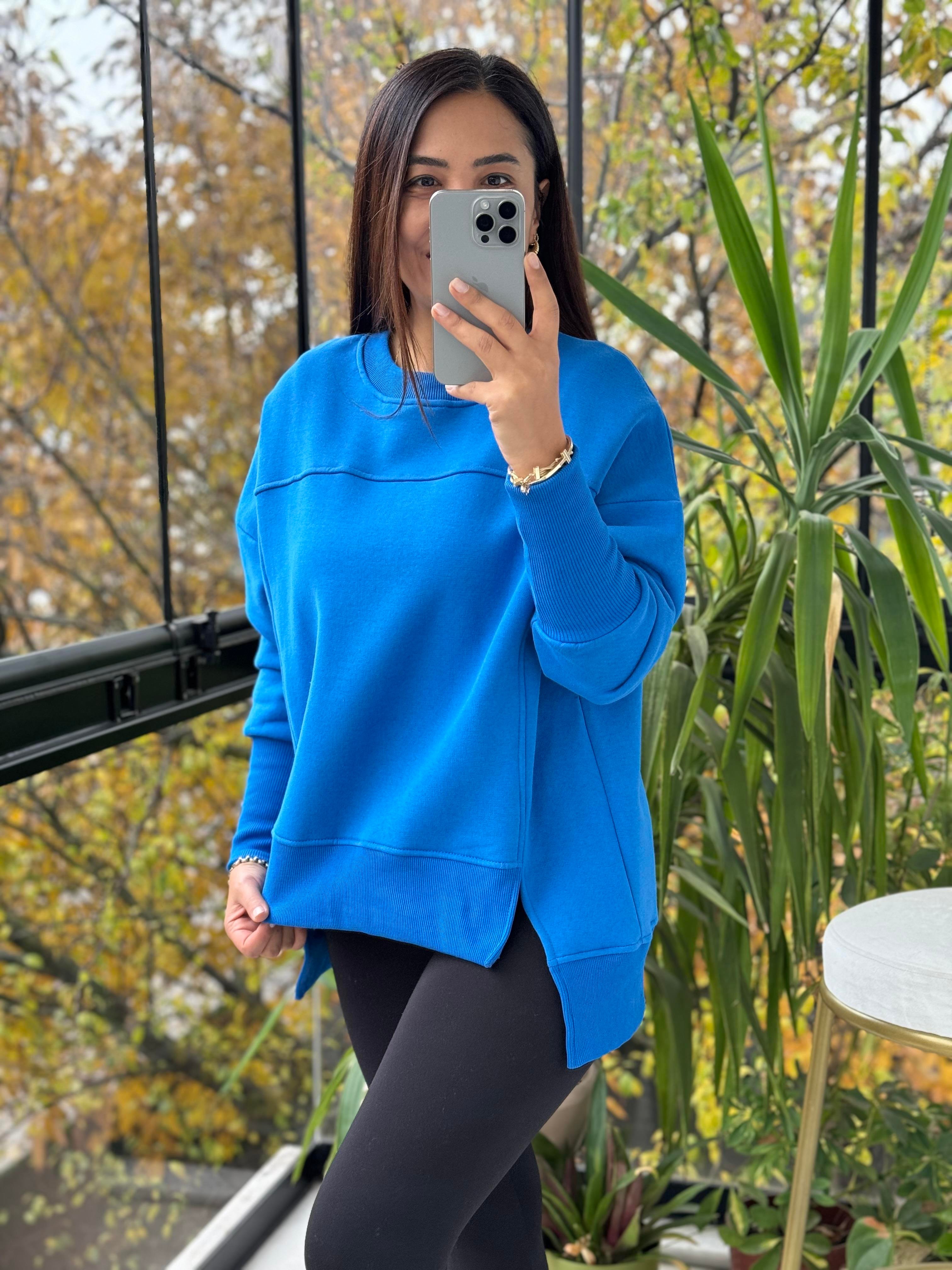 İki Önü Yırtmaçlı Sweatshirt Mavi