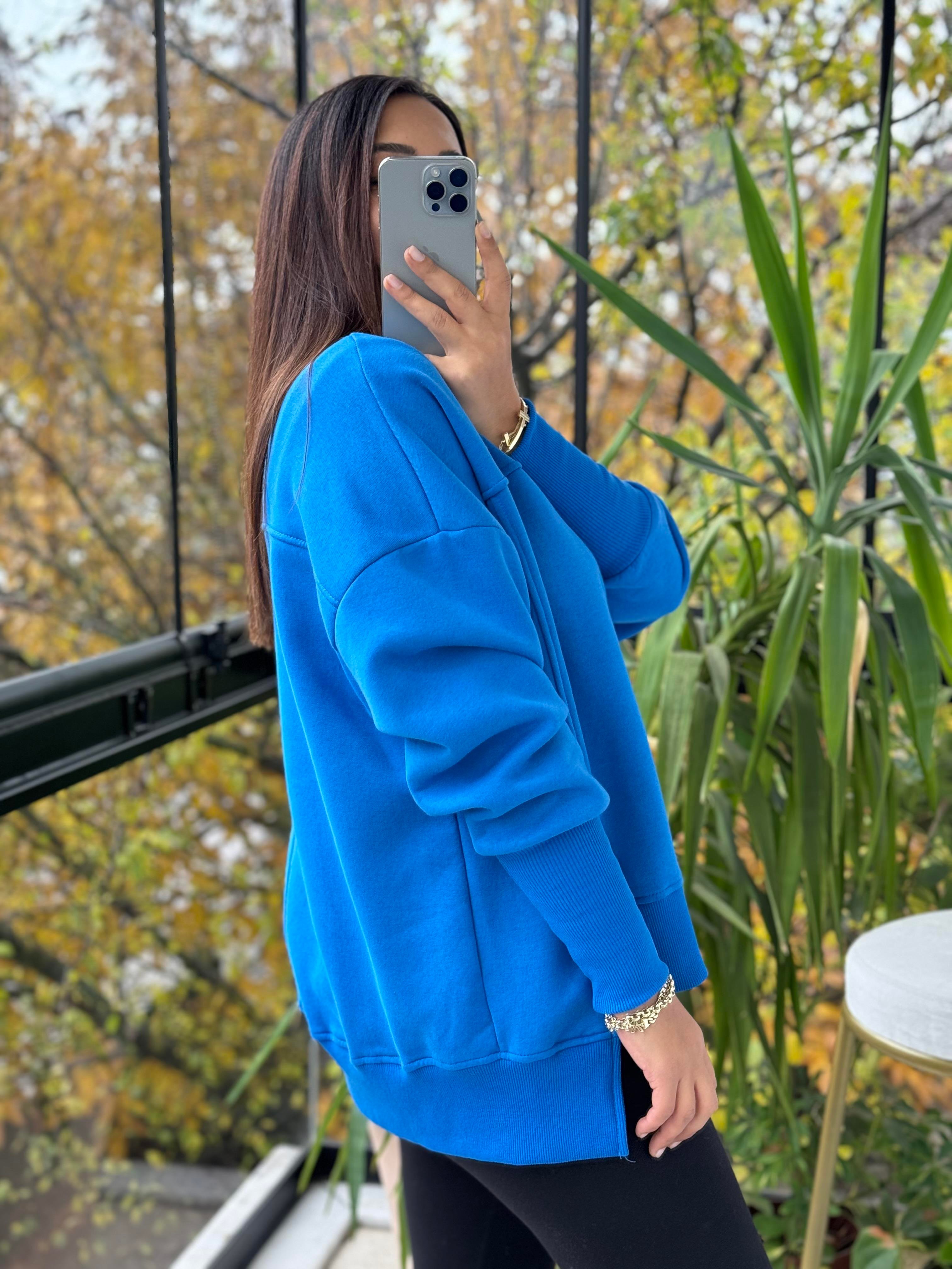 İki Önü Yırtmaçlı Sweatshirt Mavi