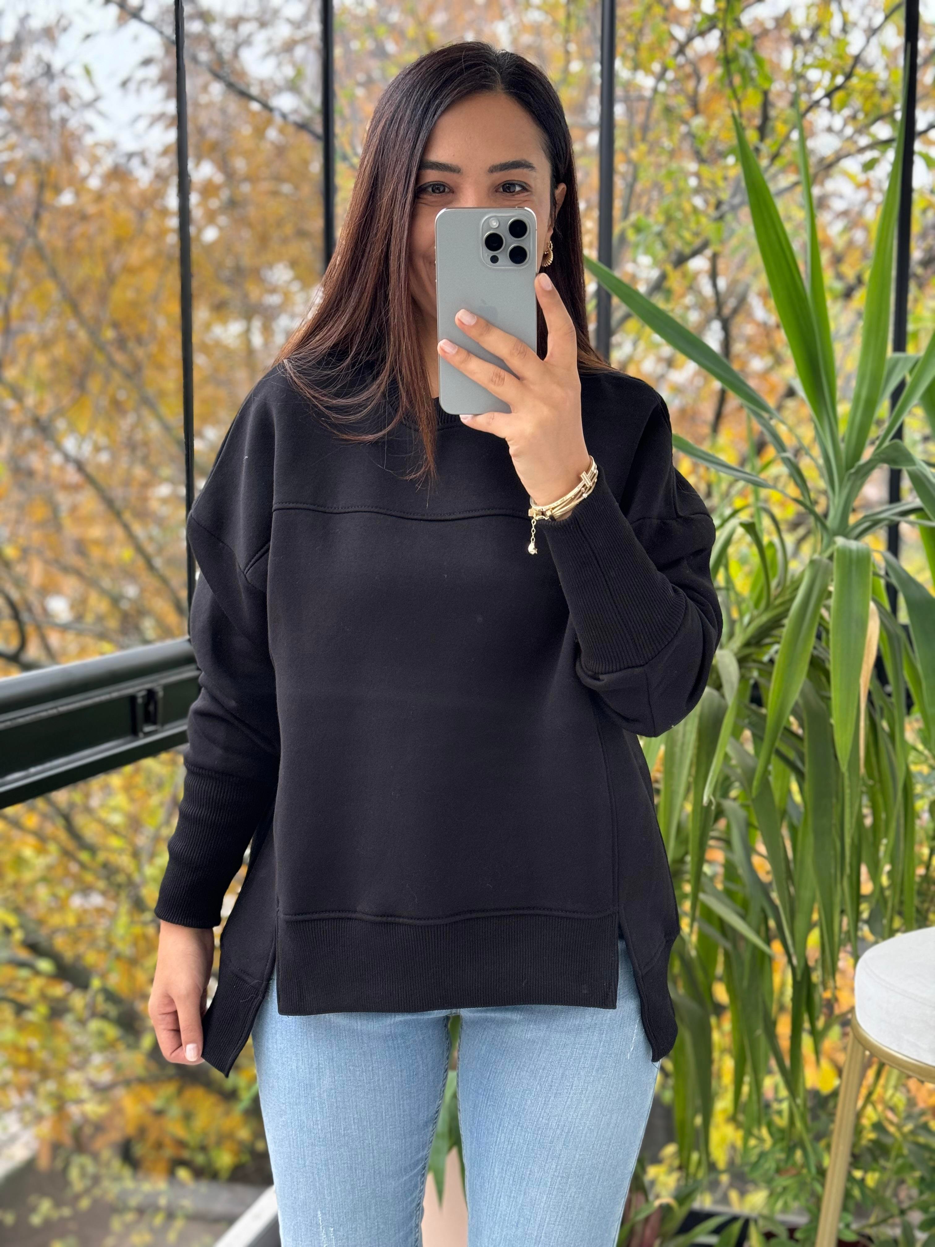 İki Önü Yırtmaçlı Sweatshirt Siyah