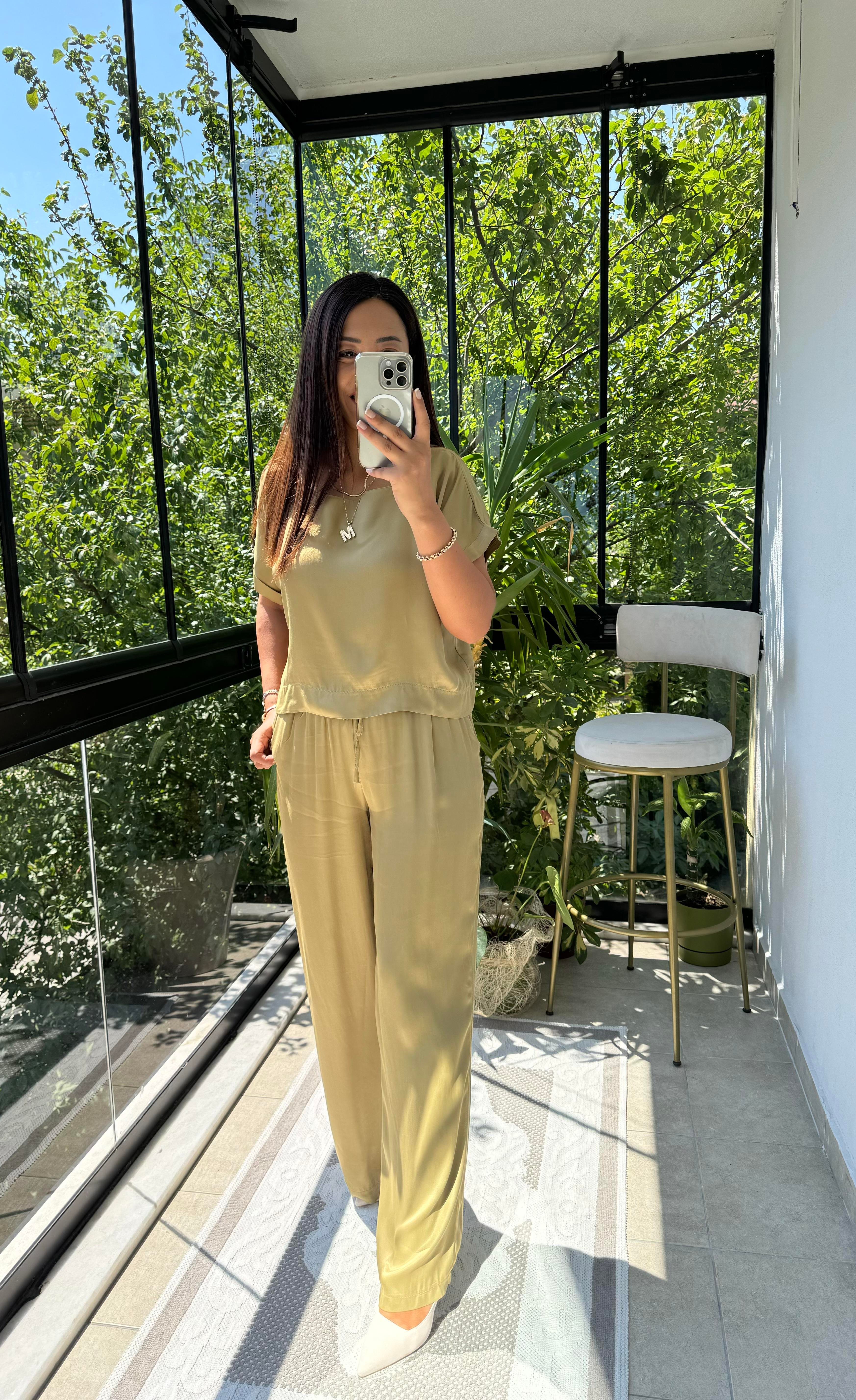 İpek Bluz Pantolon Takım Yağ Yeşili