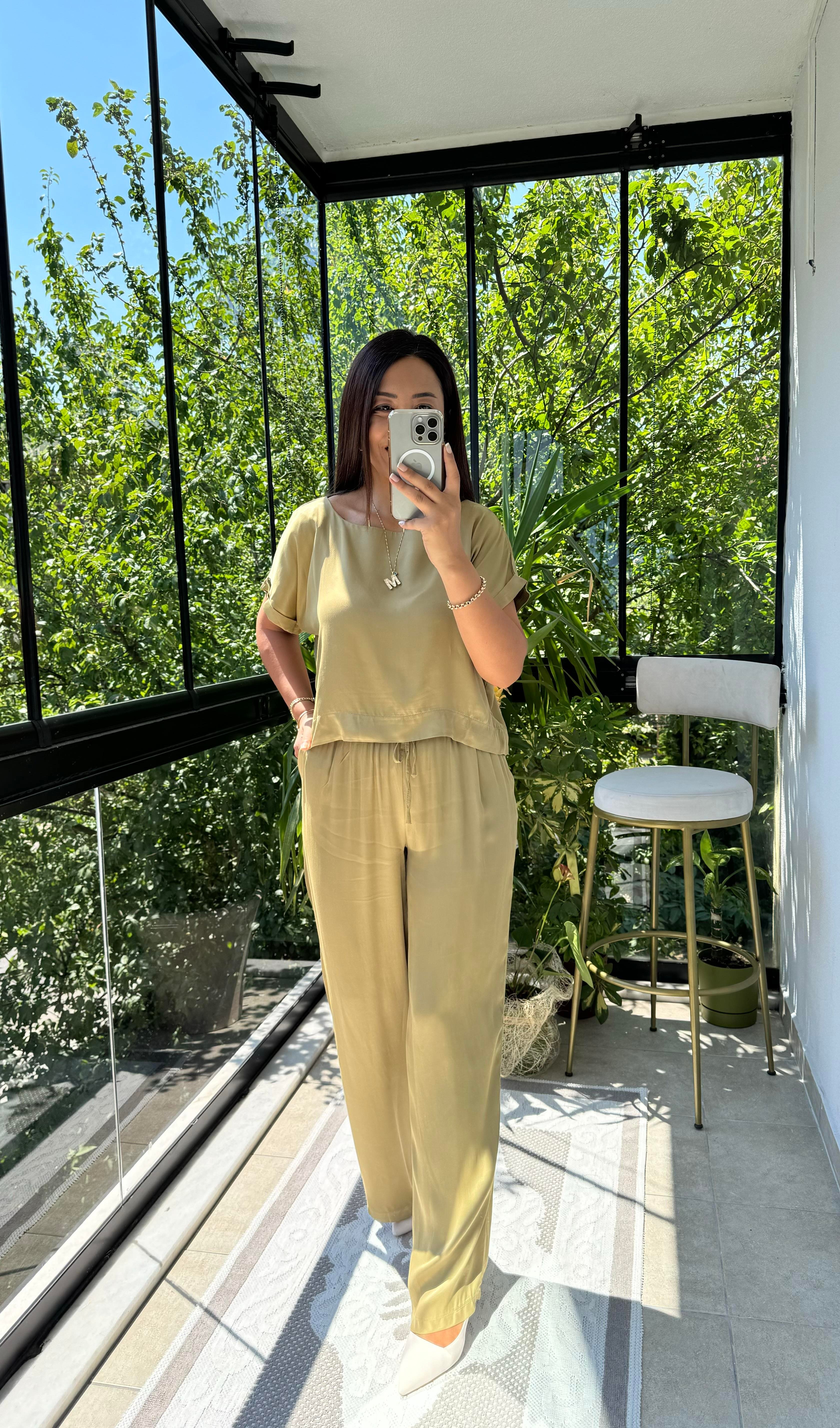 İpek Bluz Pantolon Takım Yağ Yeşili