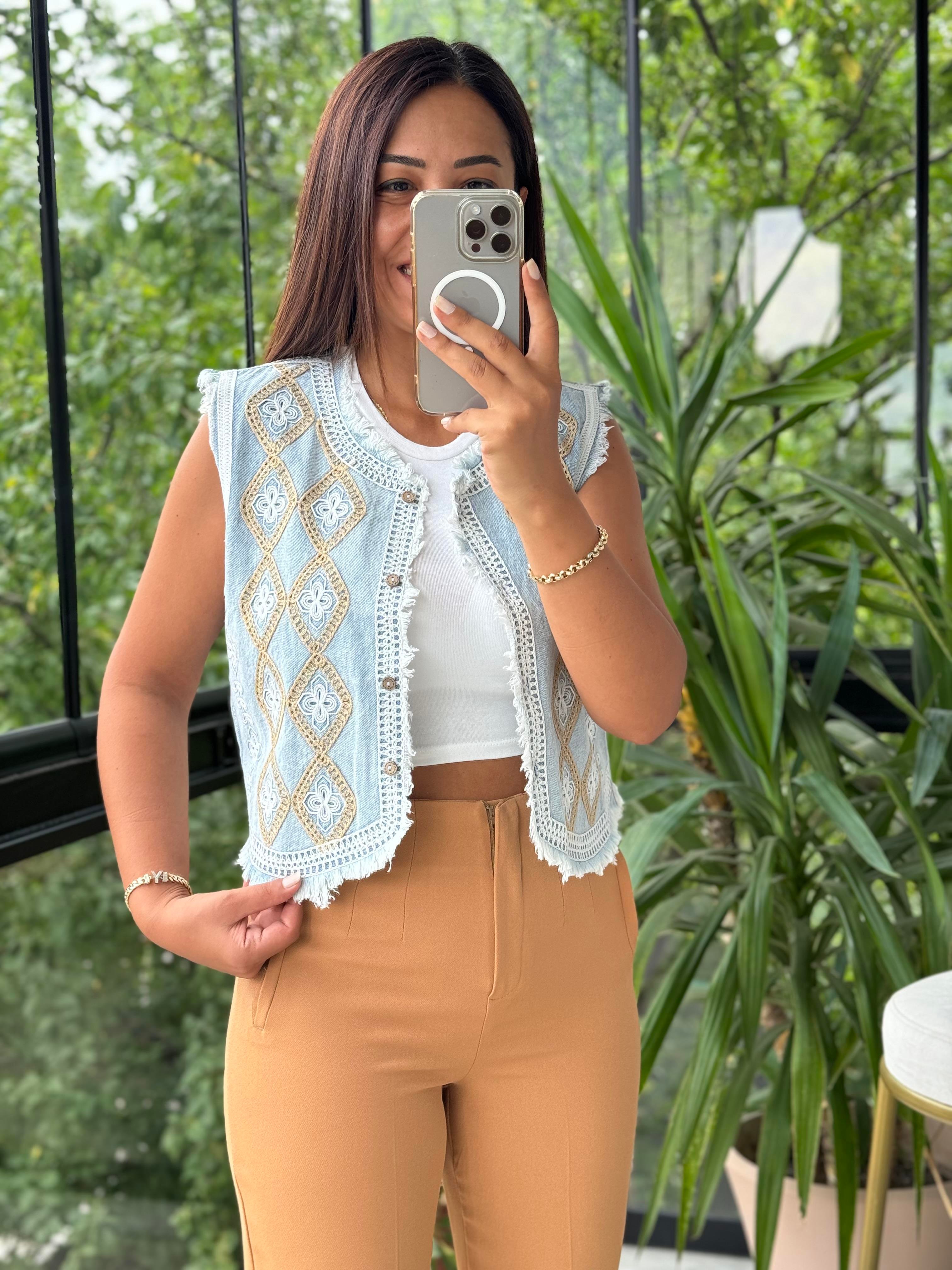 İşlemeli Yelek Mavi