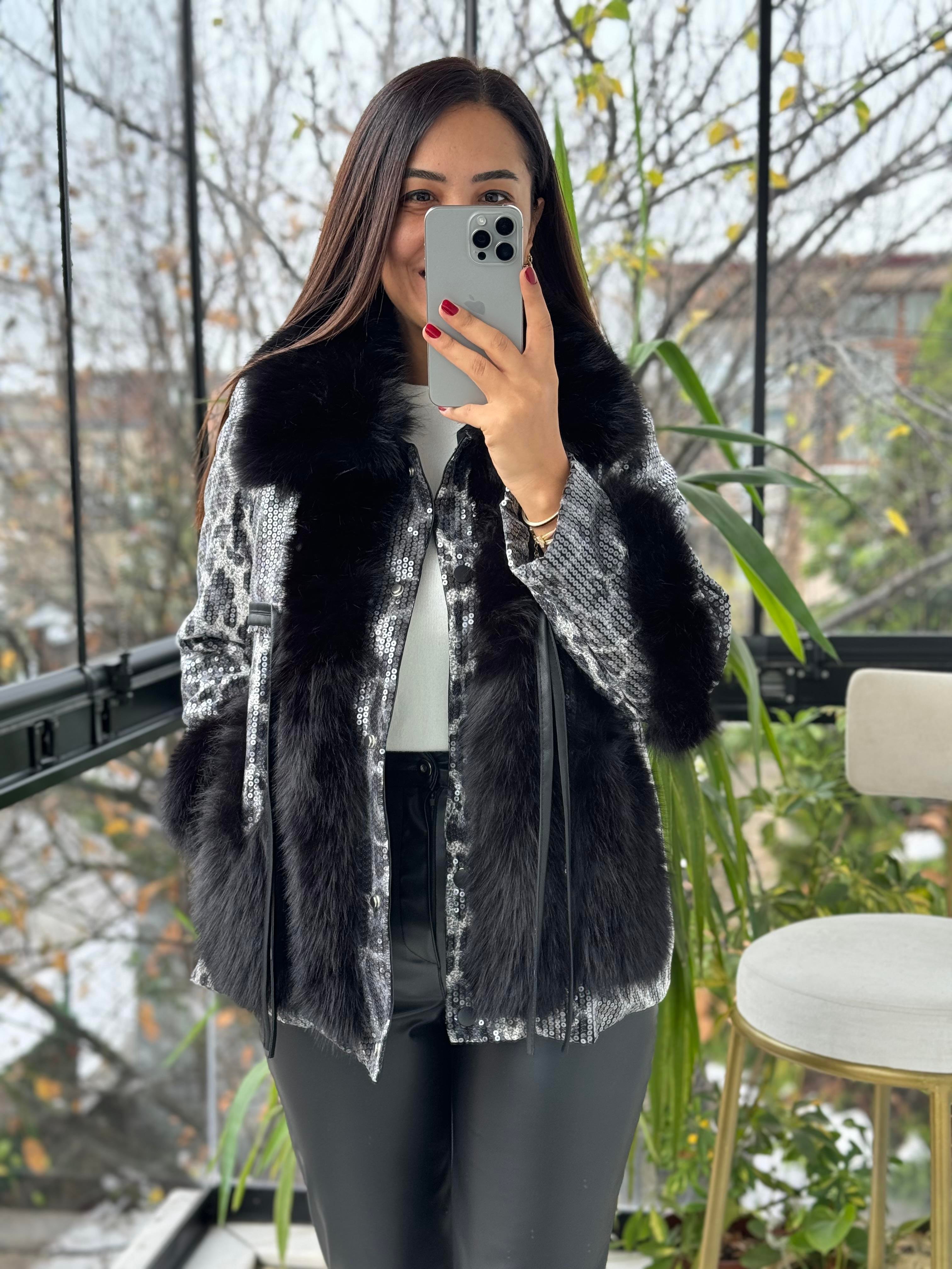 İthal Full Payetli Kürklü Mont Siyah