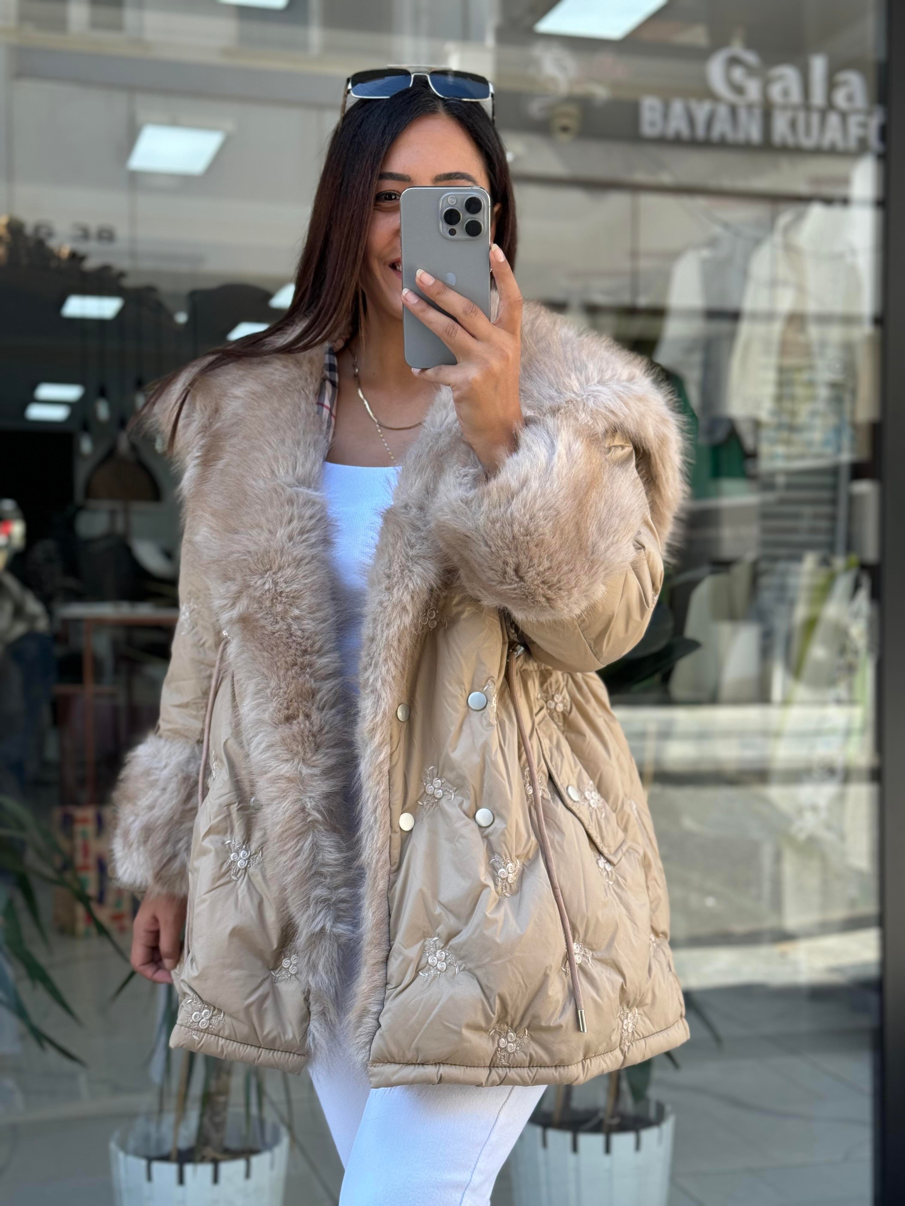İthal Kürk Detaylı Mont Bej