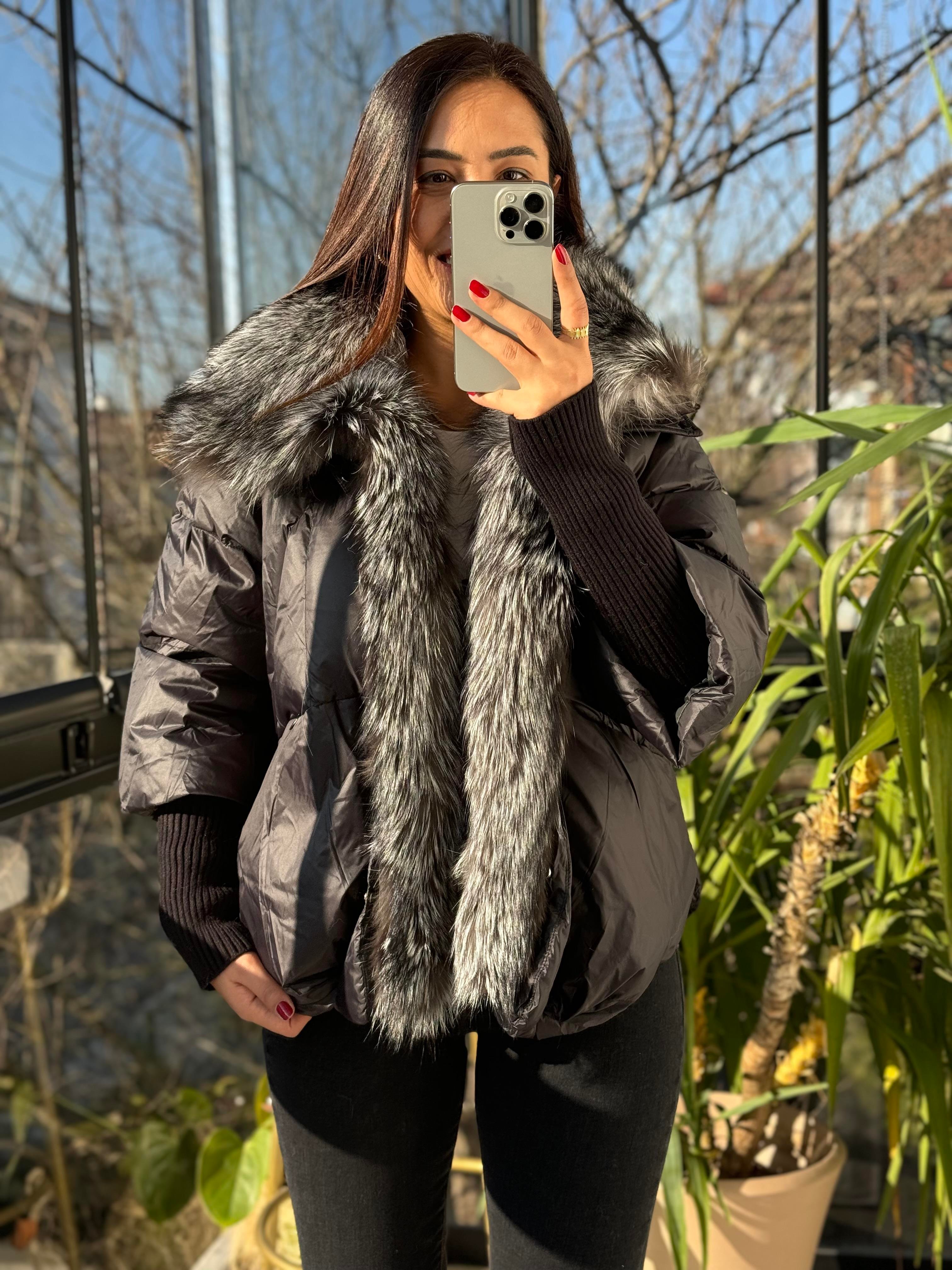 İthal Kürklü Kol Detaylı Şişme Mont Siyah