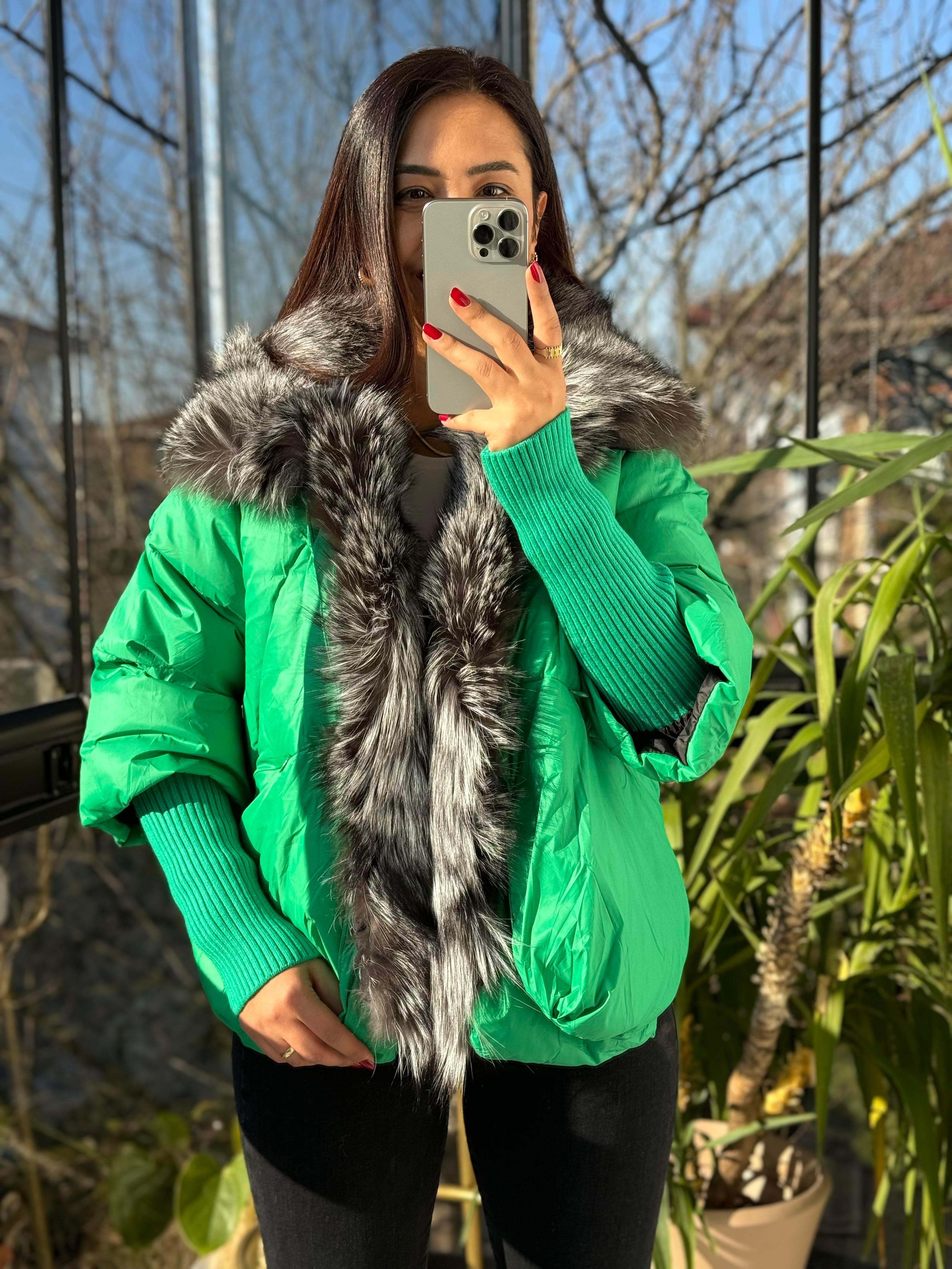 İthal Kürklü Kol Detaylı Şişme Mont Yeşil