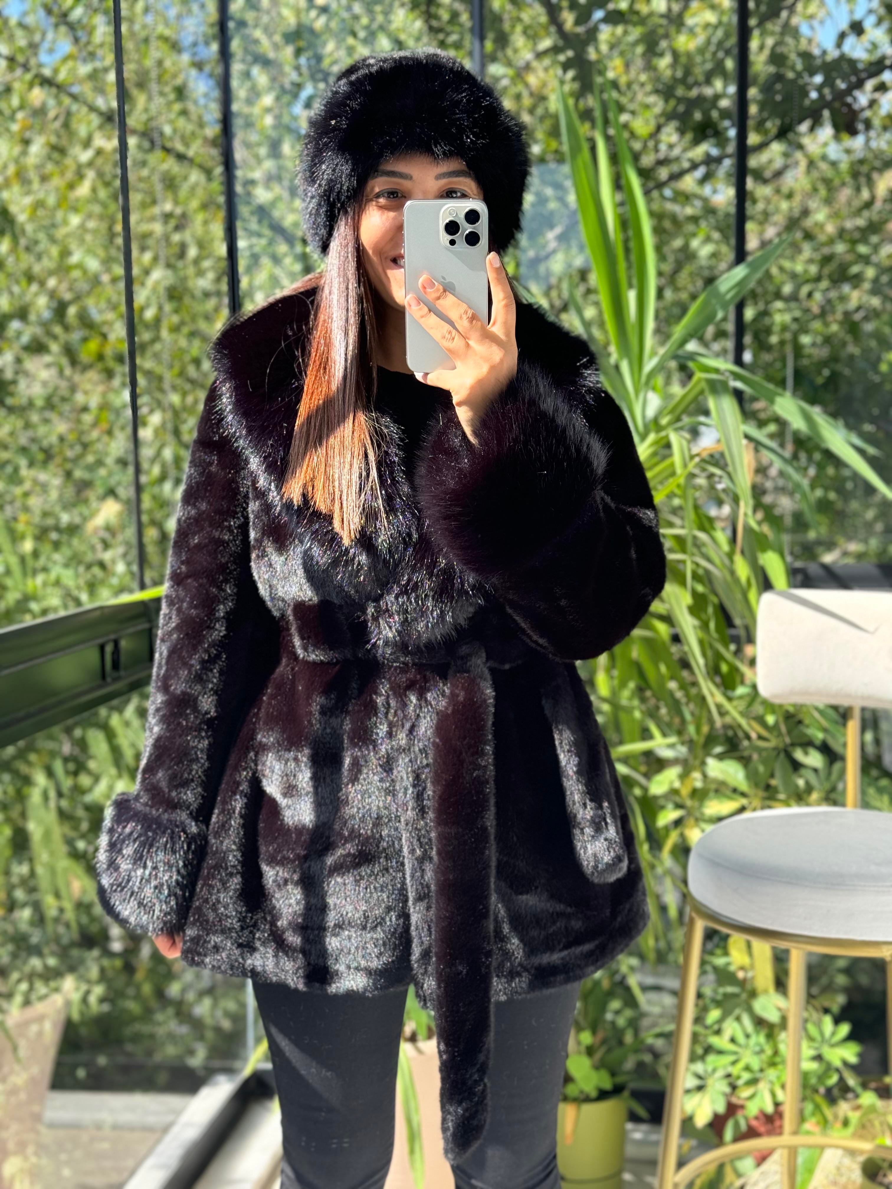 İthal Kuşaklı Kürk Siyah