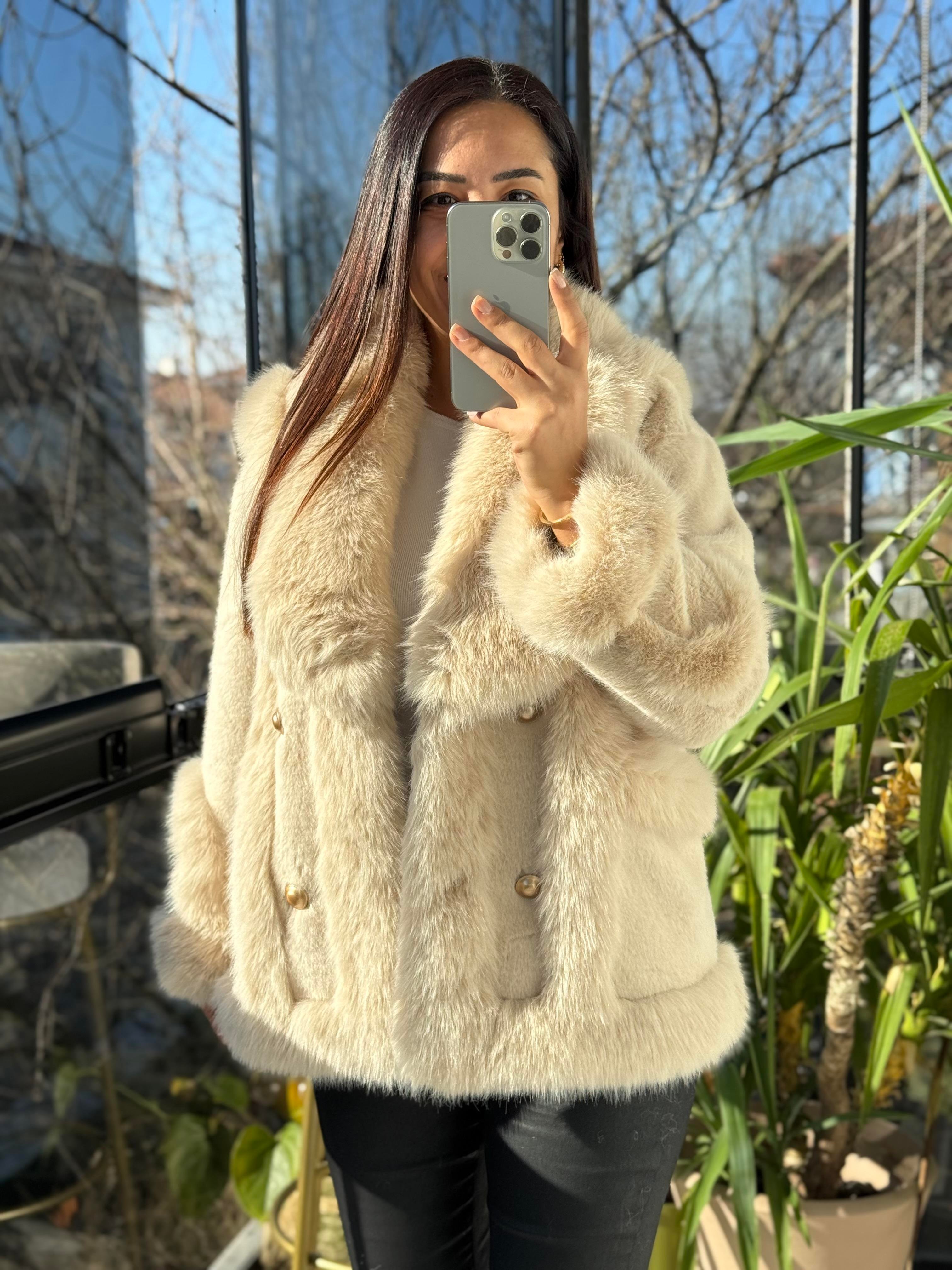 İthal Önü Cepli Kürk Mont Bej