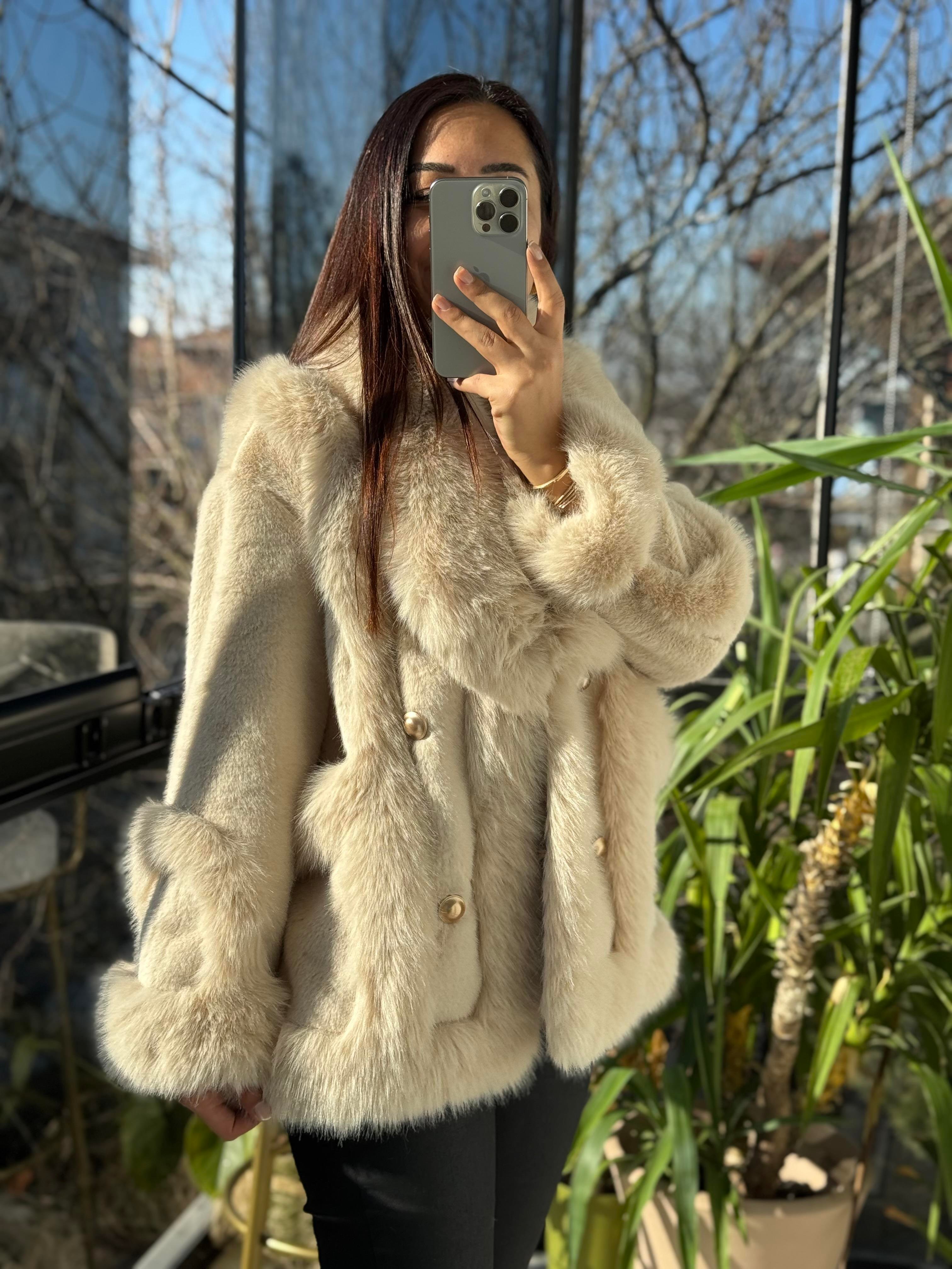 İthal Önü Cepli Kürk Mont Bej