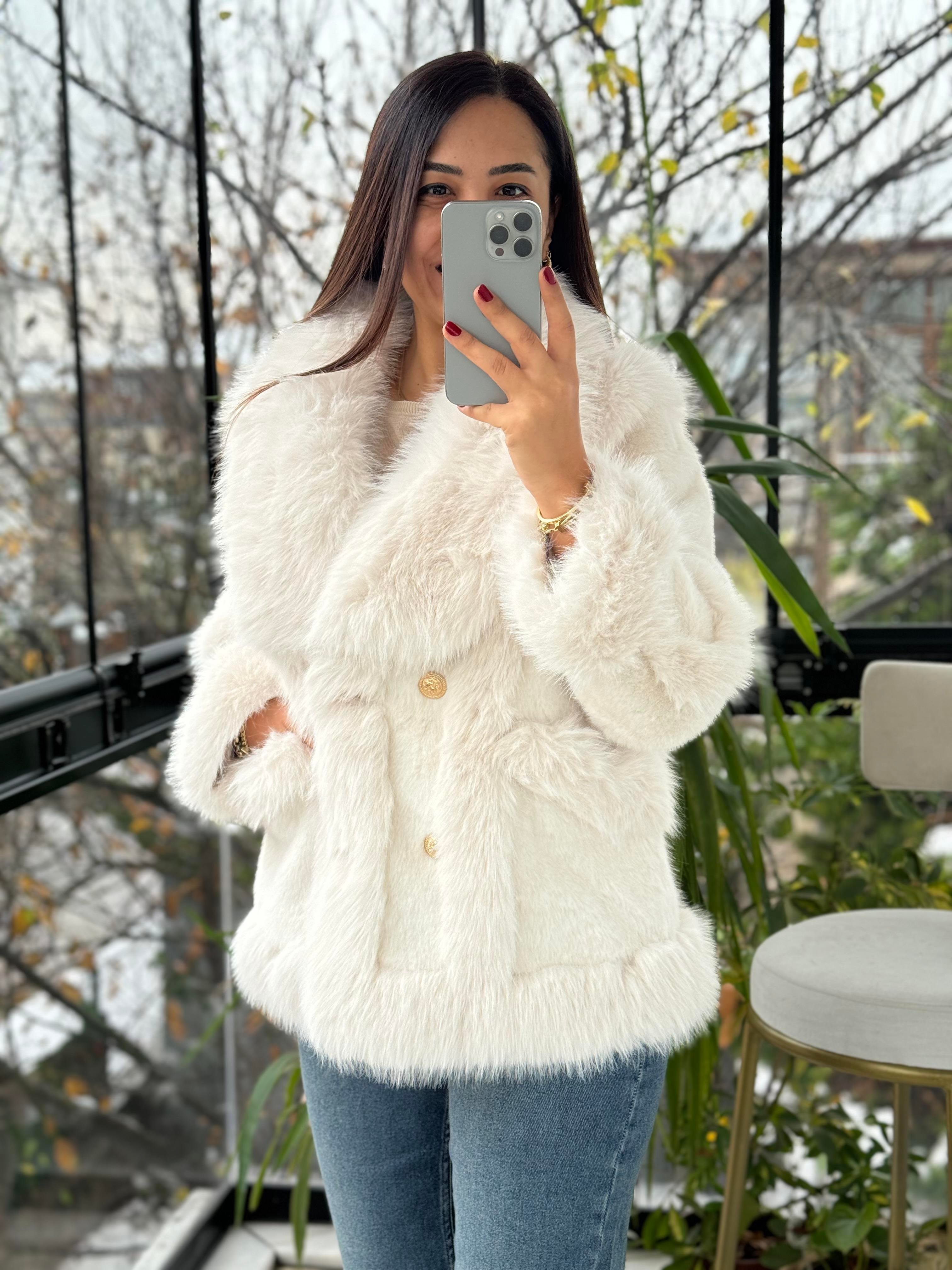 İthal Önü Cepli Kürk Mont Ekru