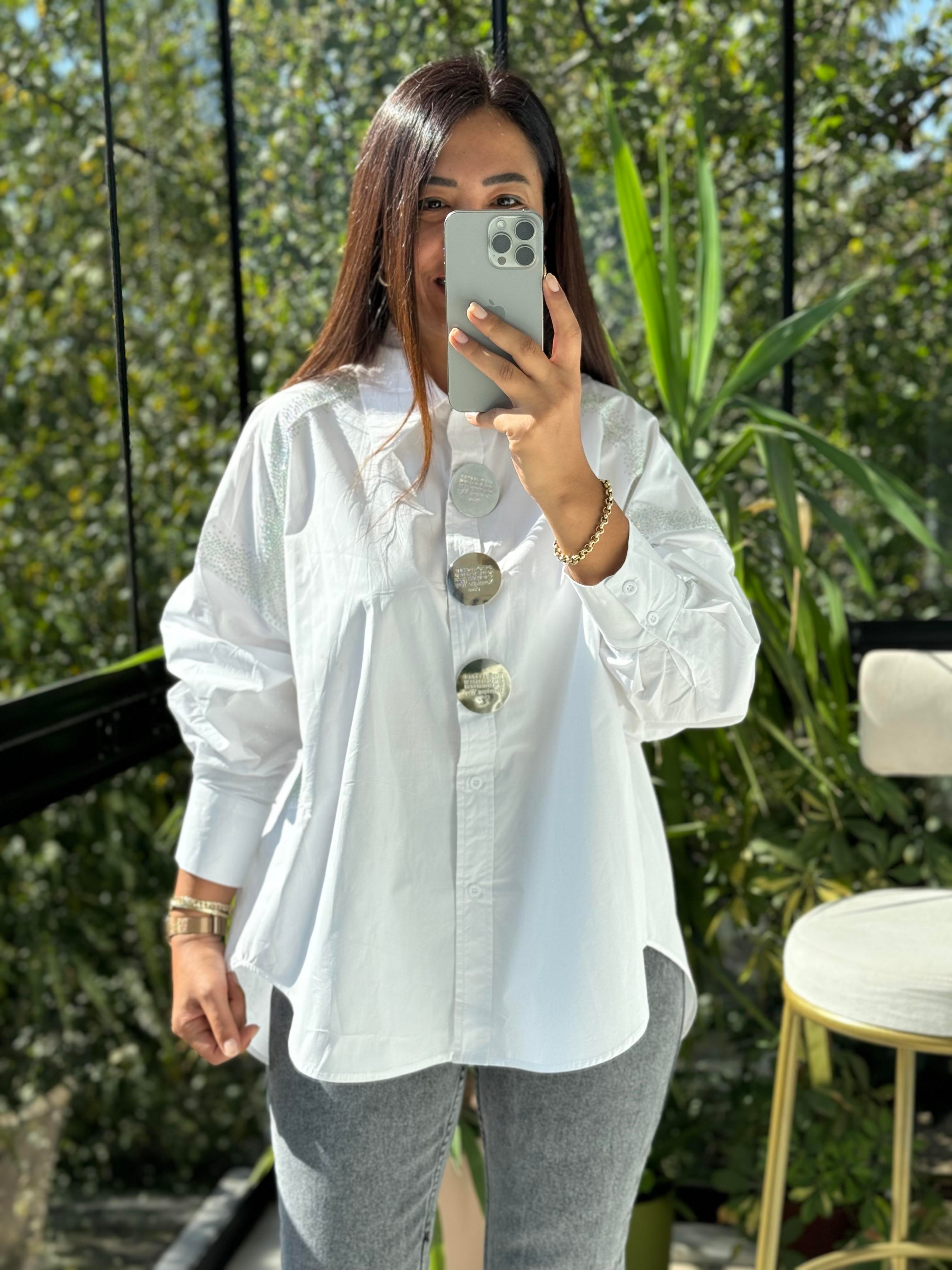 İthal Pullu Broş Detaylı Gömlek Beyaz