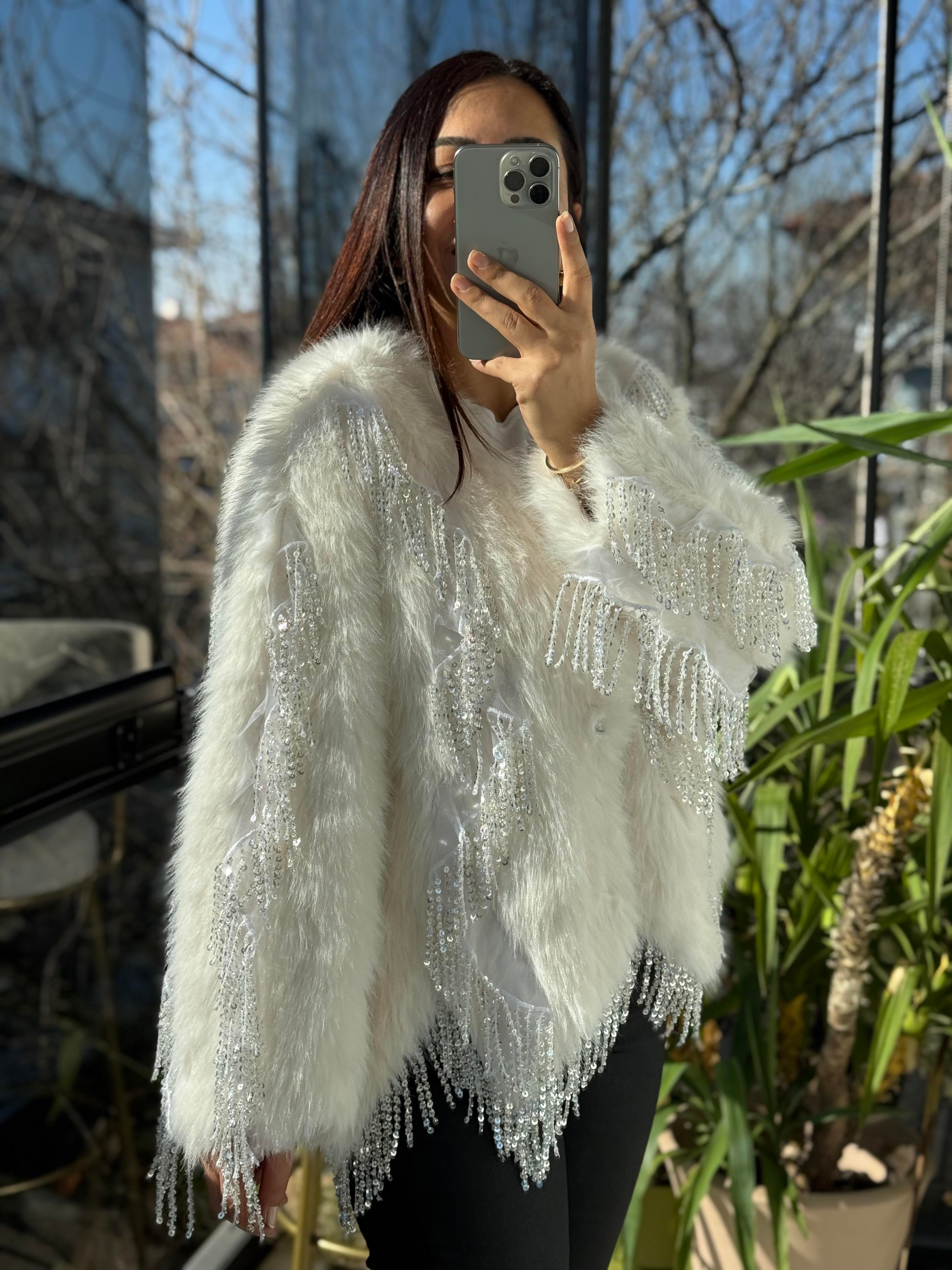 İthal Sallantılı Payetli Kürklü Ceket Krem