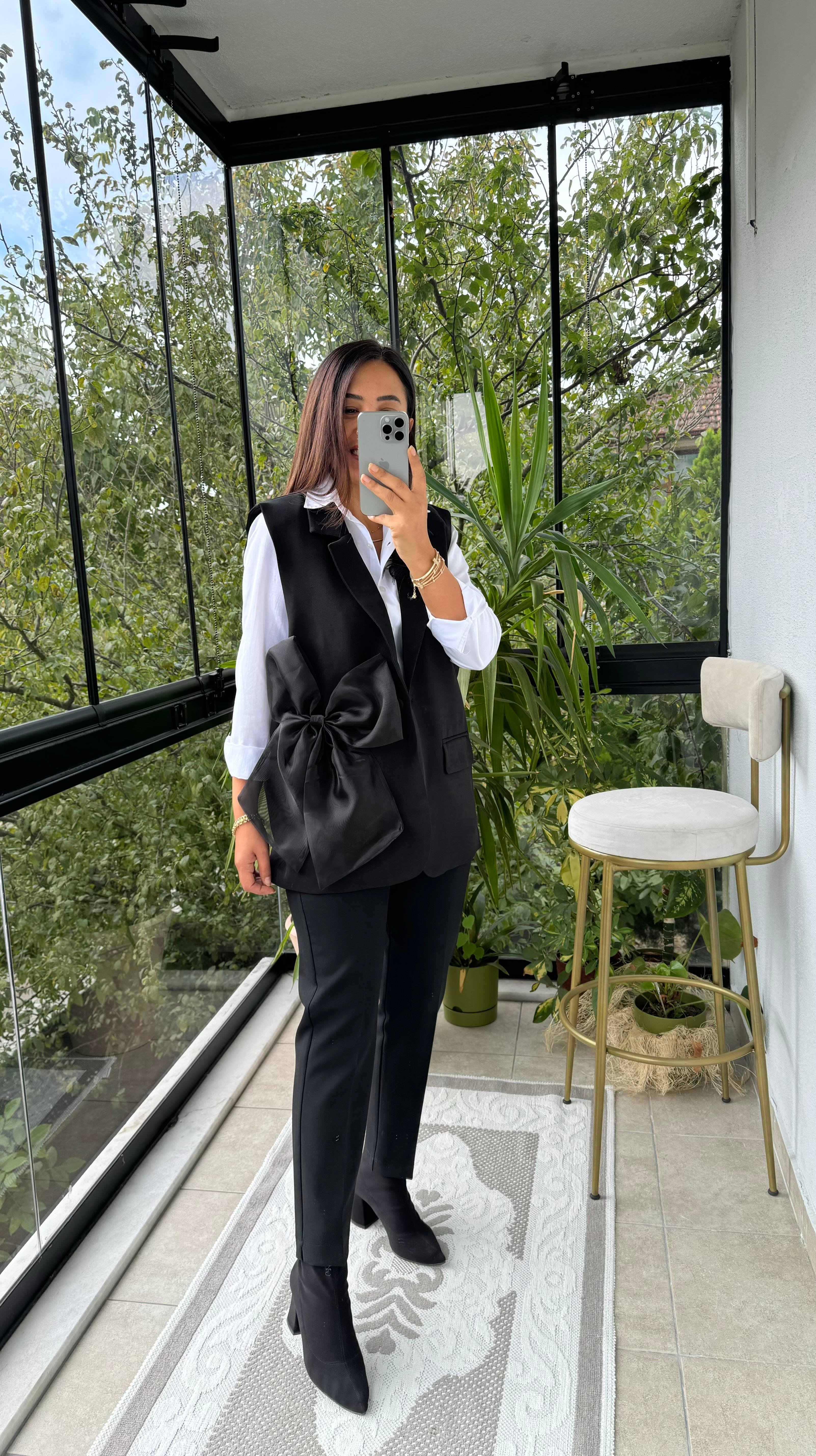 İthal Tasarım Yelek Fiyonklu