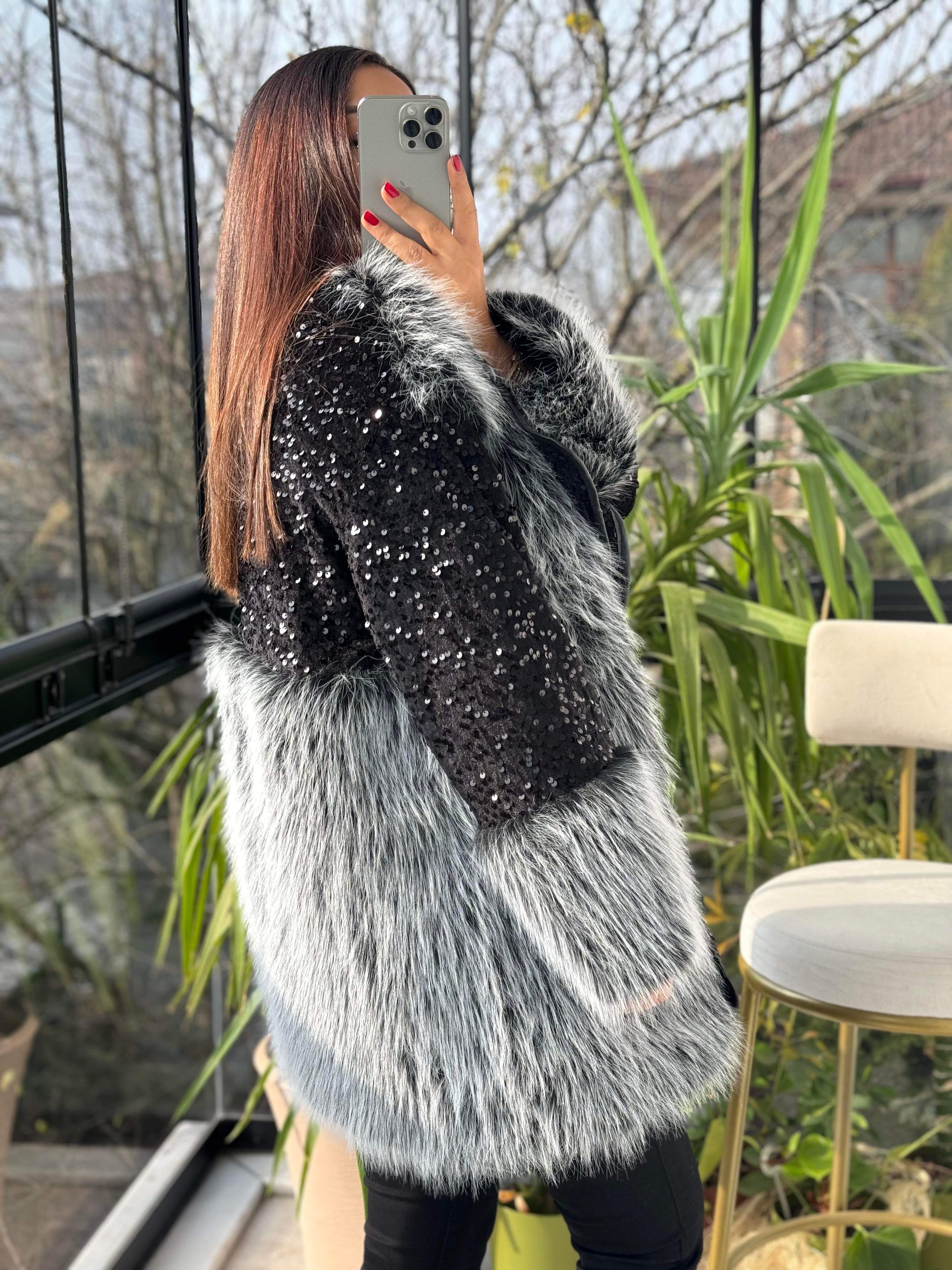 İthal Yakası Fermuar Detaylı Payetli Kürk Gri