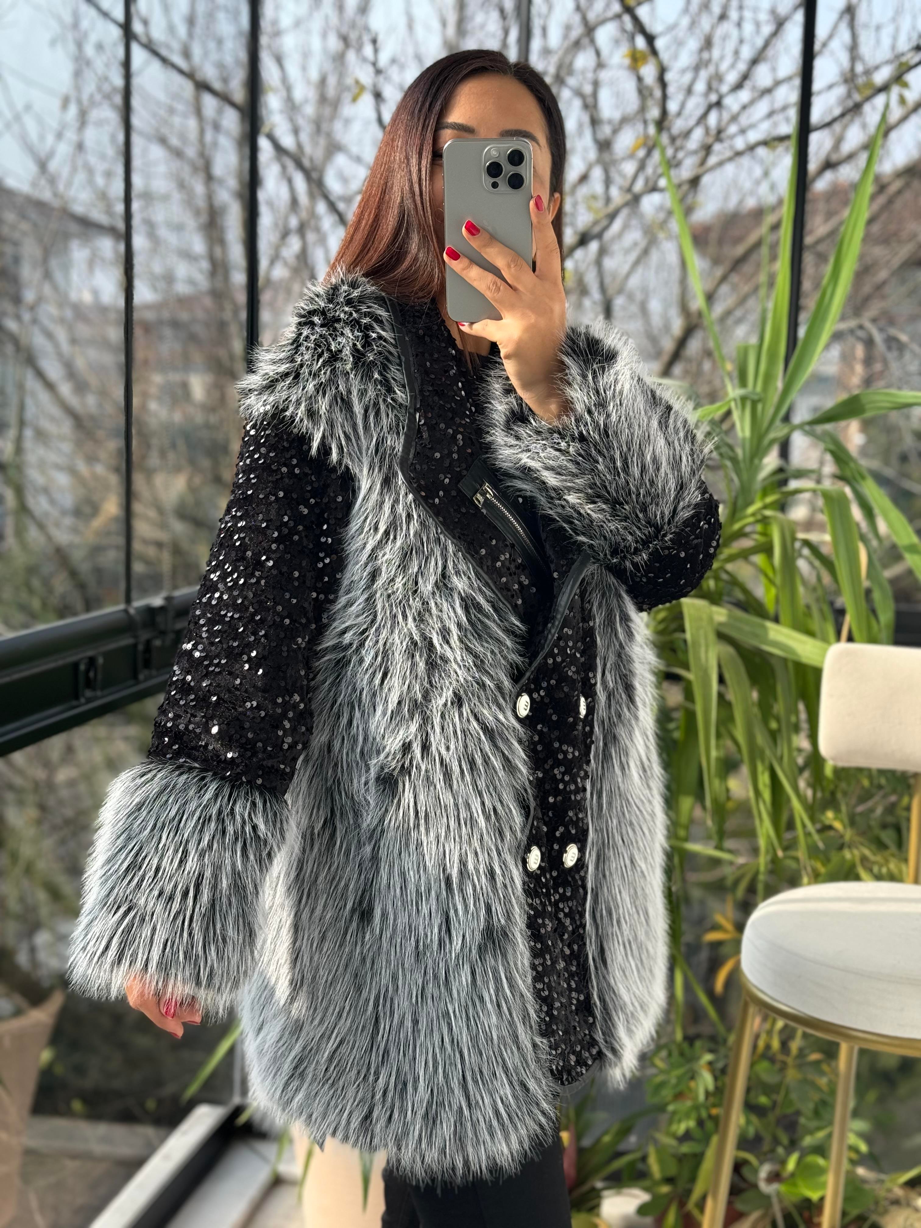 İthal Yakası Fermuar Detaylı Payetli Kürk Gri