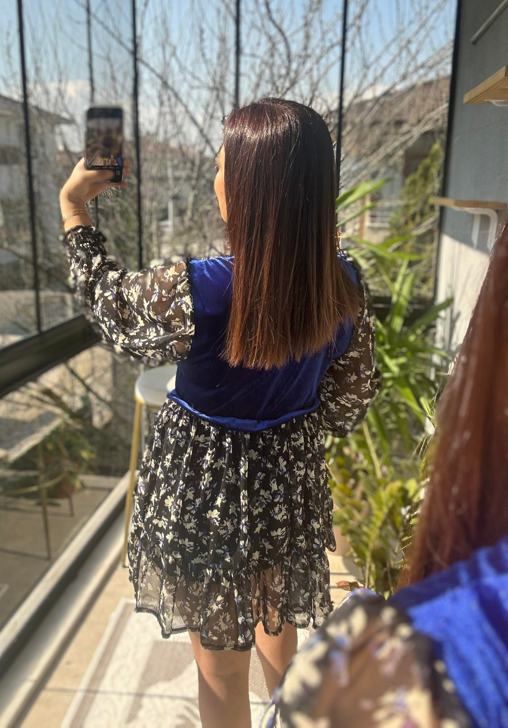 Kadife Detaylı Elbise Sax Mavi