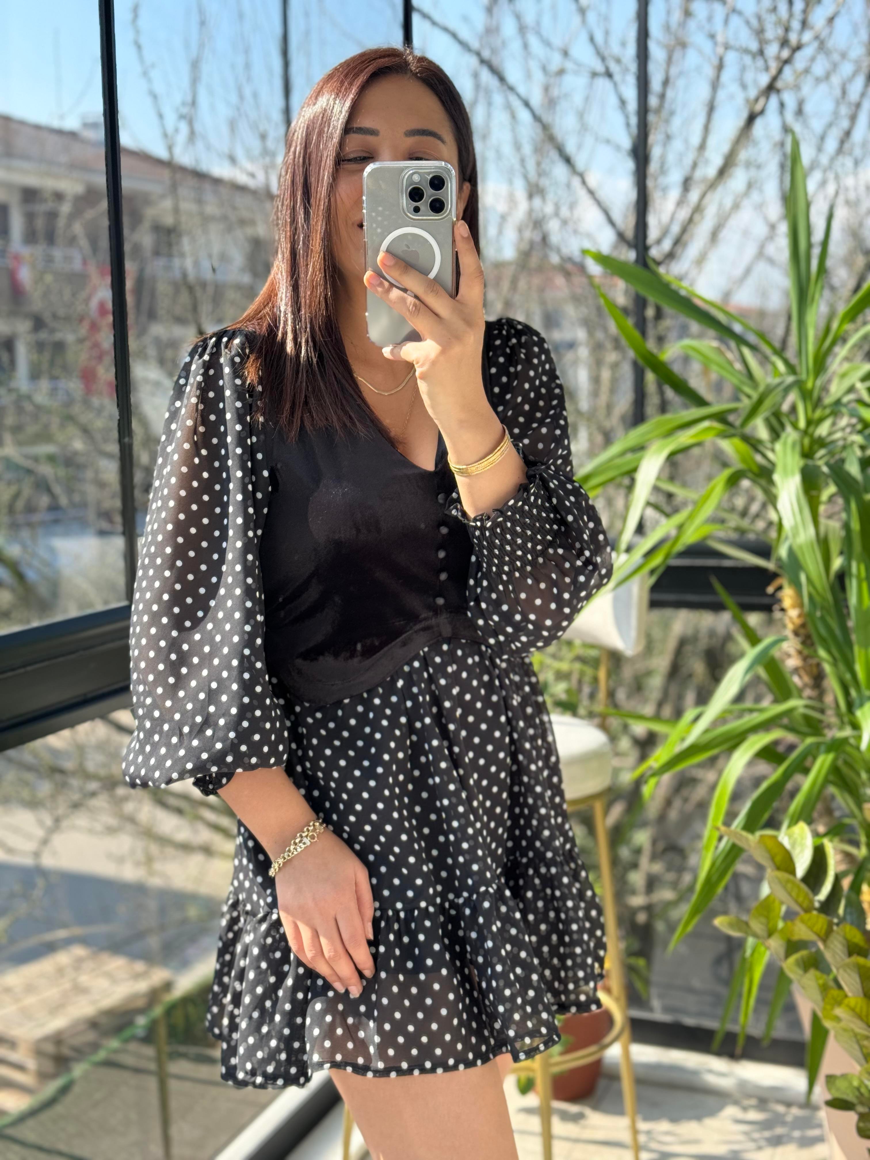 Kadife Detaylı Elbise Siyah