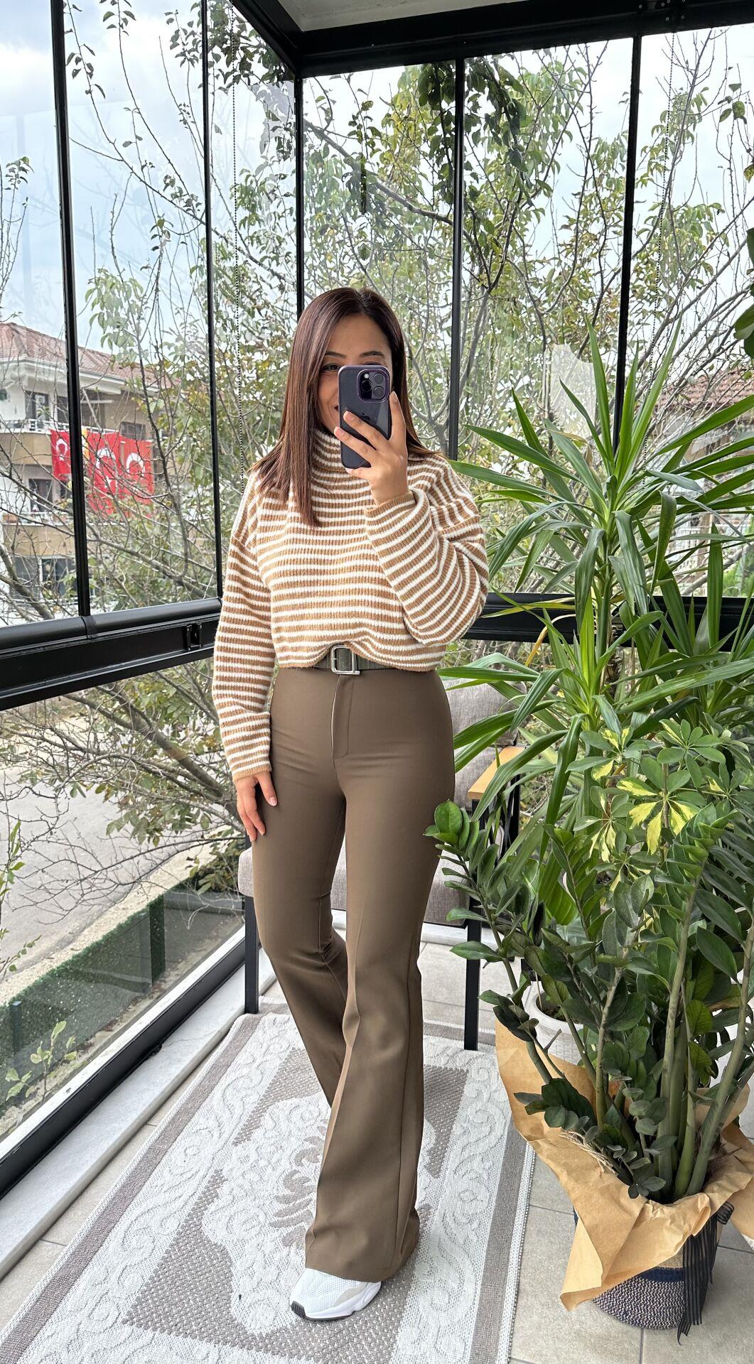 Kahve Çizgili Yumoş Kazak