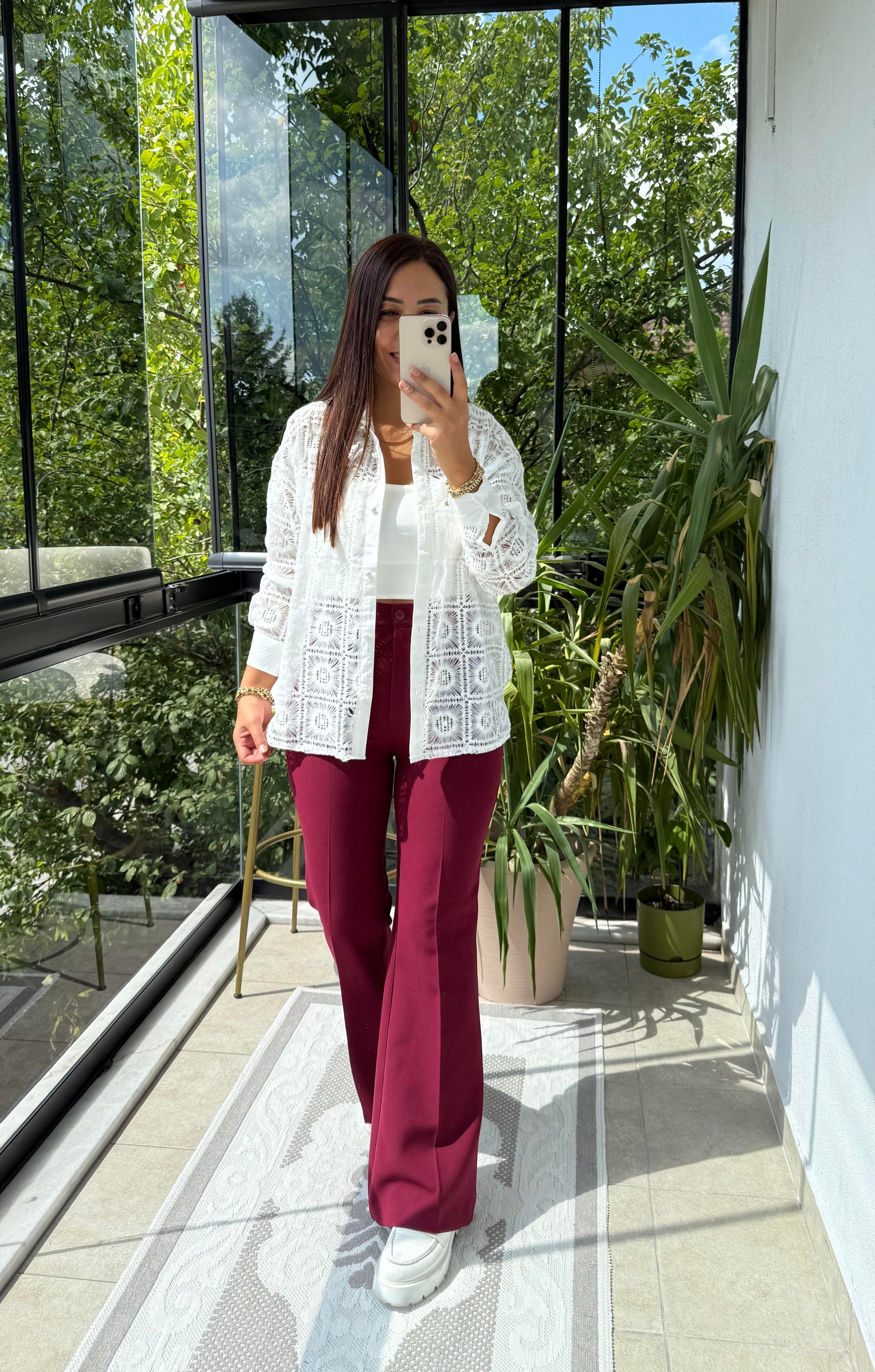 Kare Dantelli Gömlek Beyaz