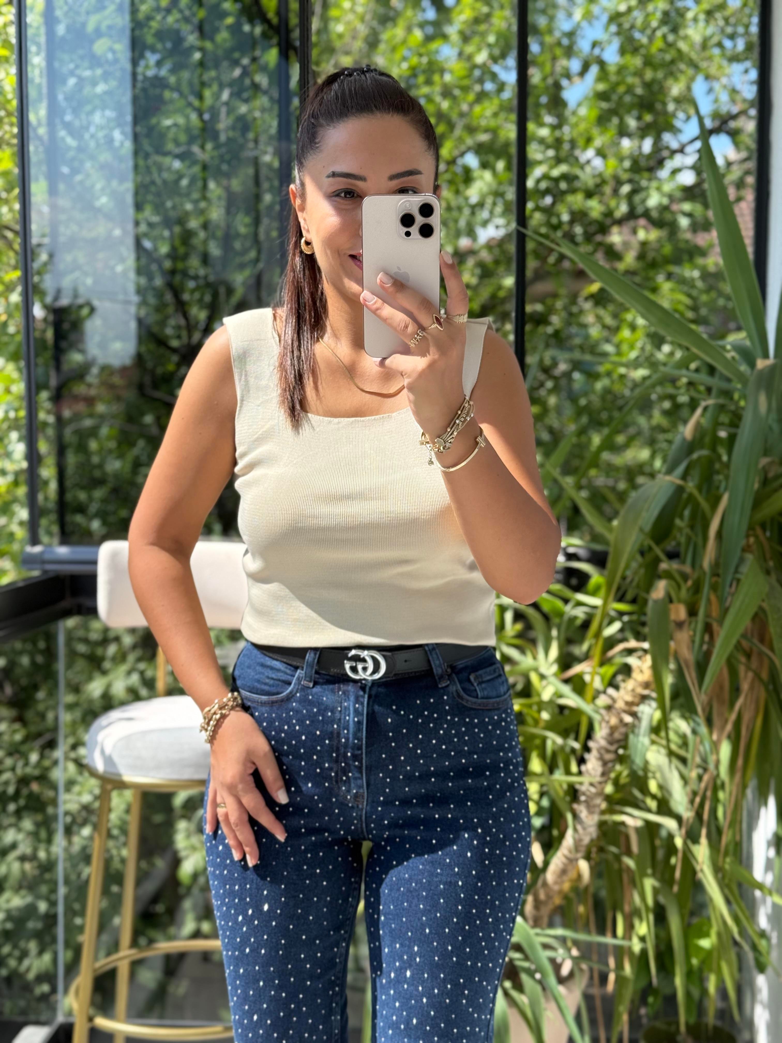 Kare Yaka Atlet Taş