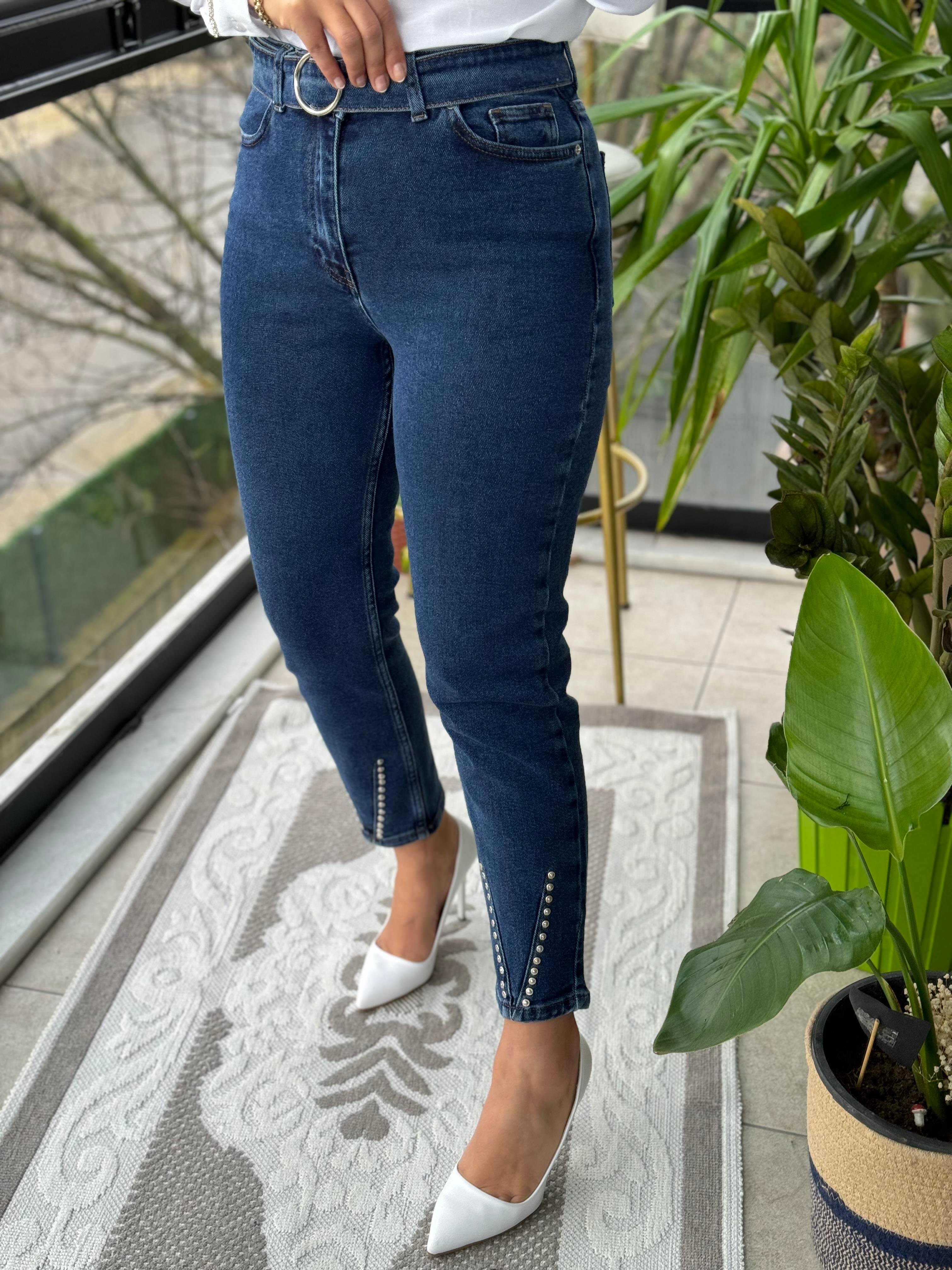 Kemerli Paça Detaylı Mom Jean Lacivert