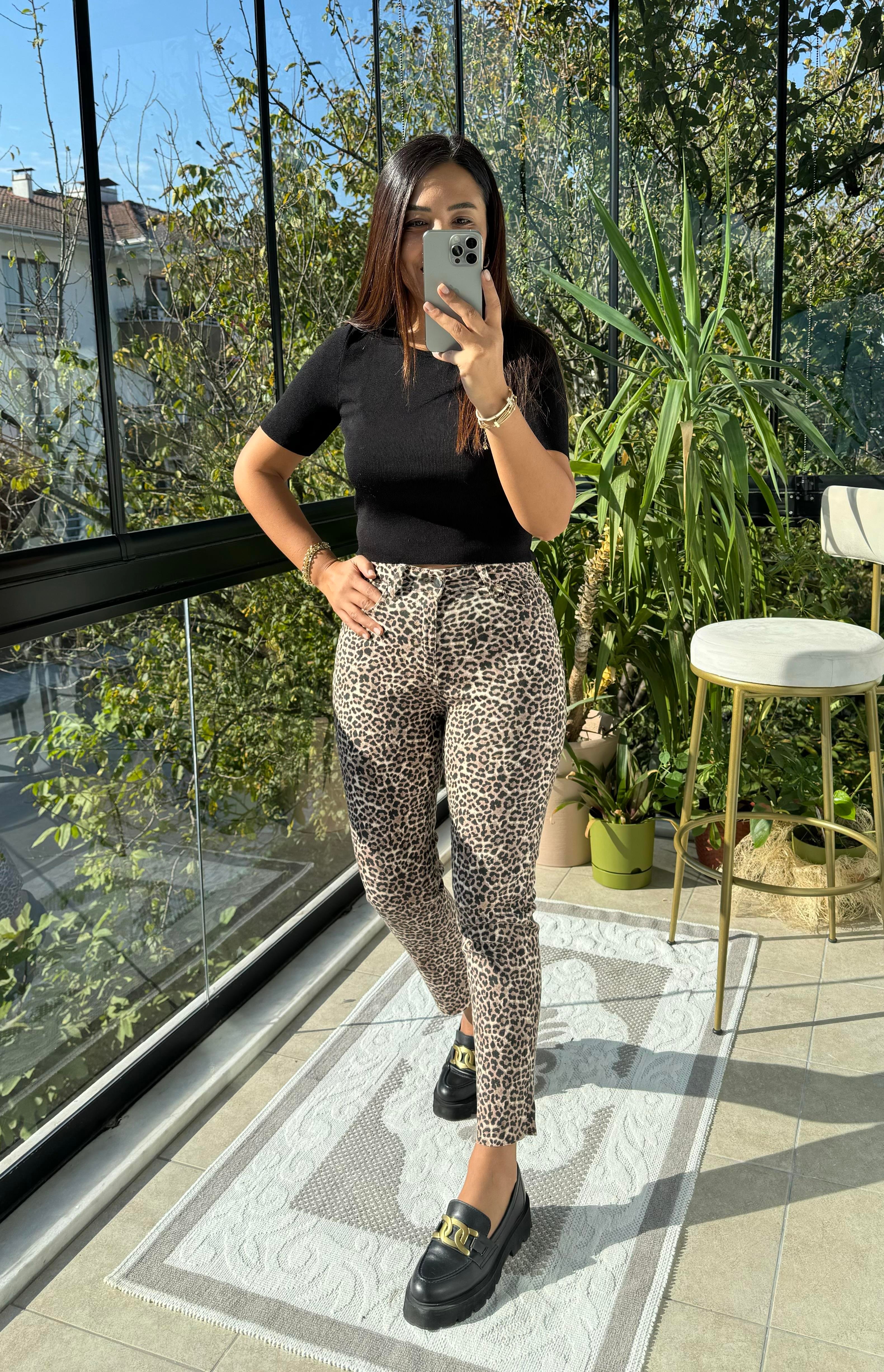 Kesik Paça Lüx Seri Jean Leopar