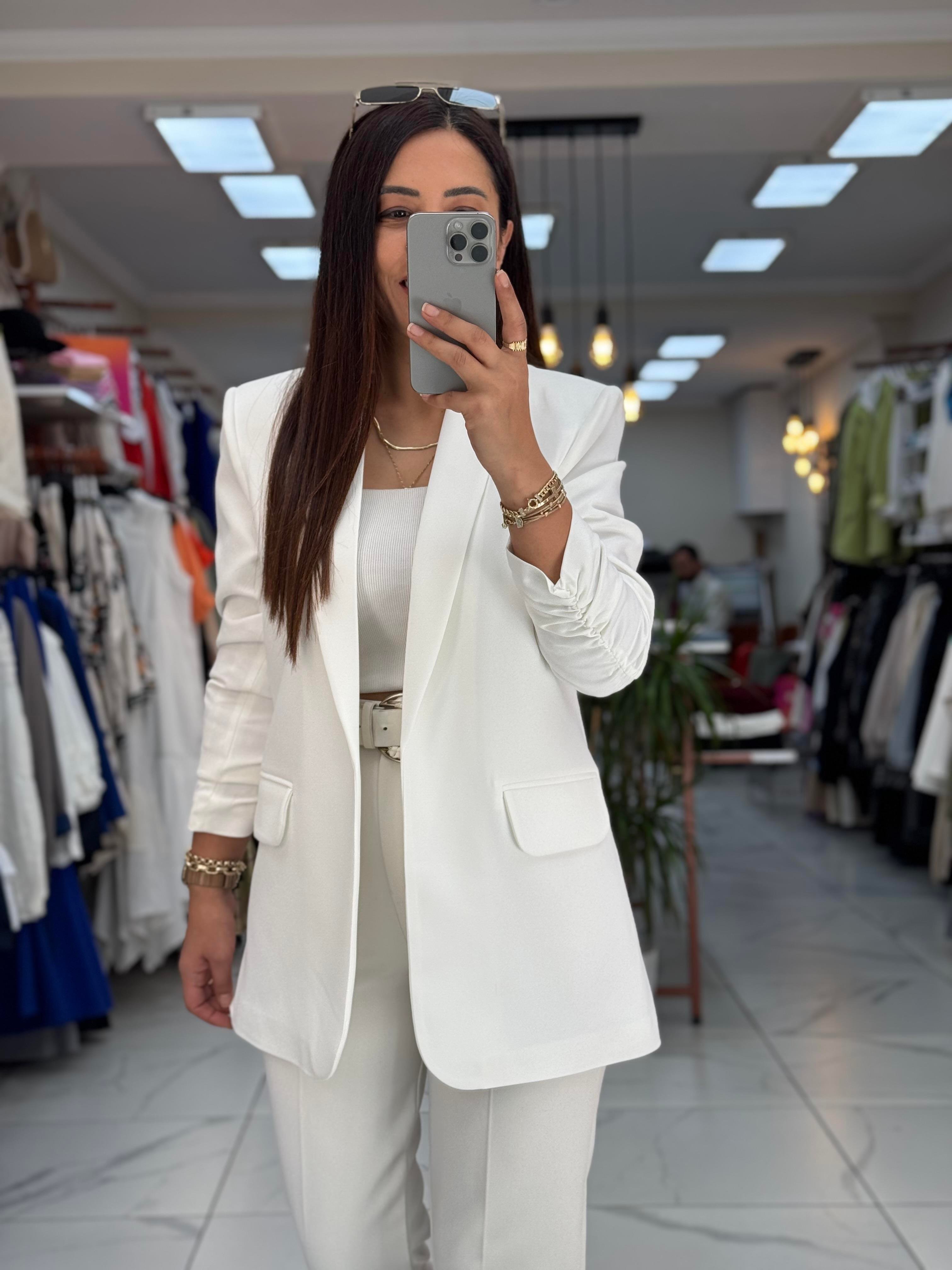 Kolu Büzgülü Blazer Ceket Beyaz