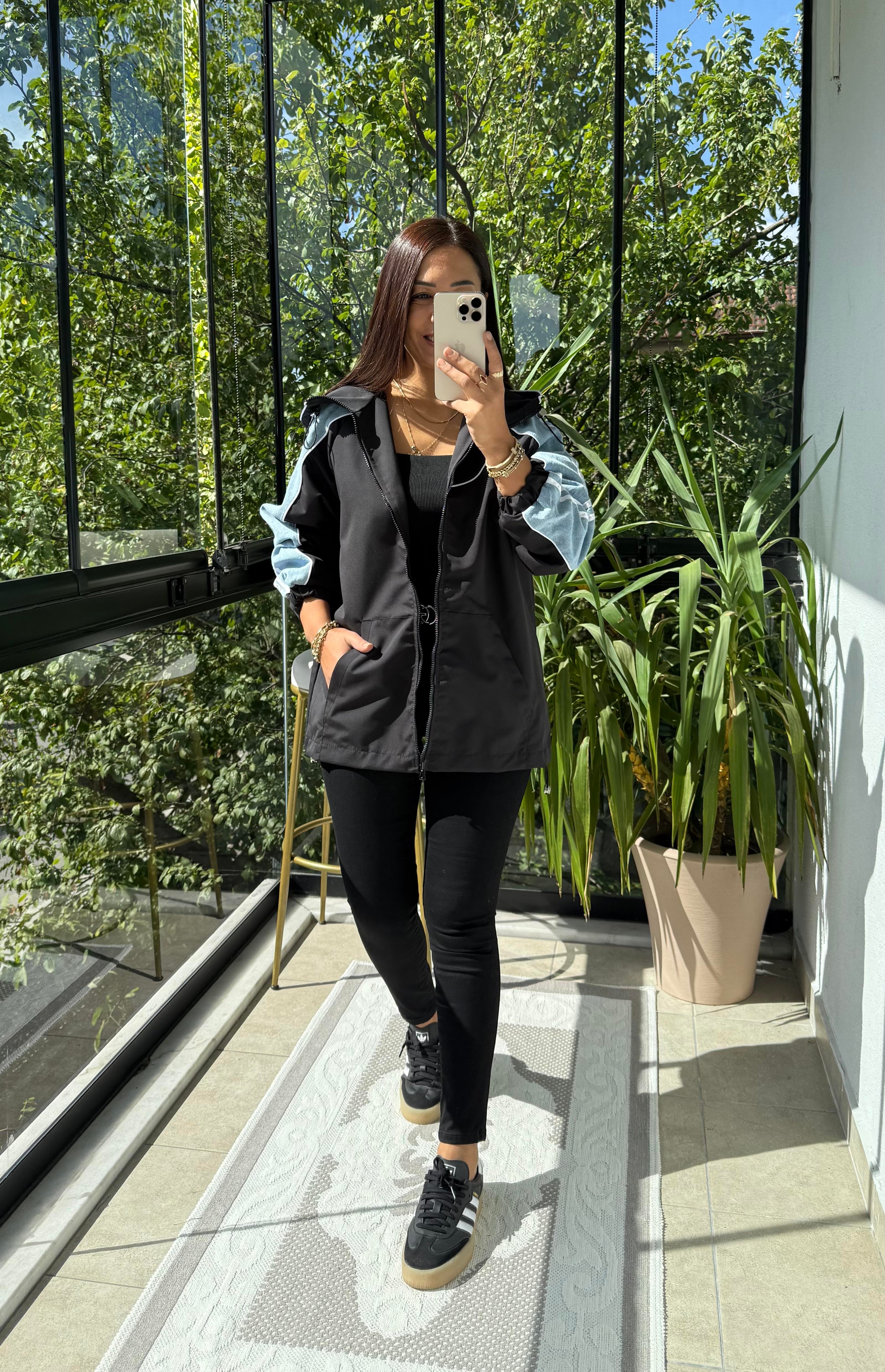 Kolu Çizgili Mix Yağmurluk Siyah