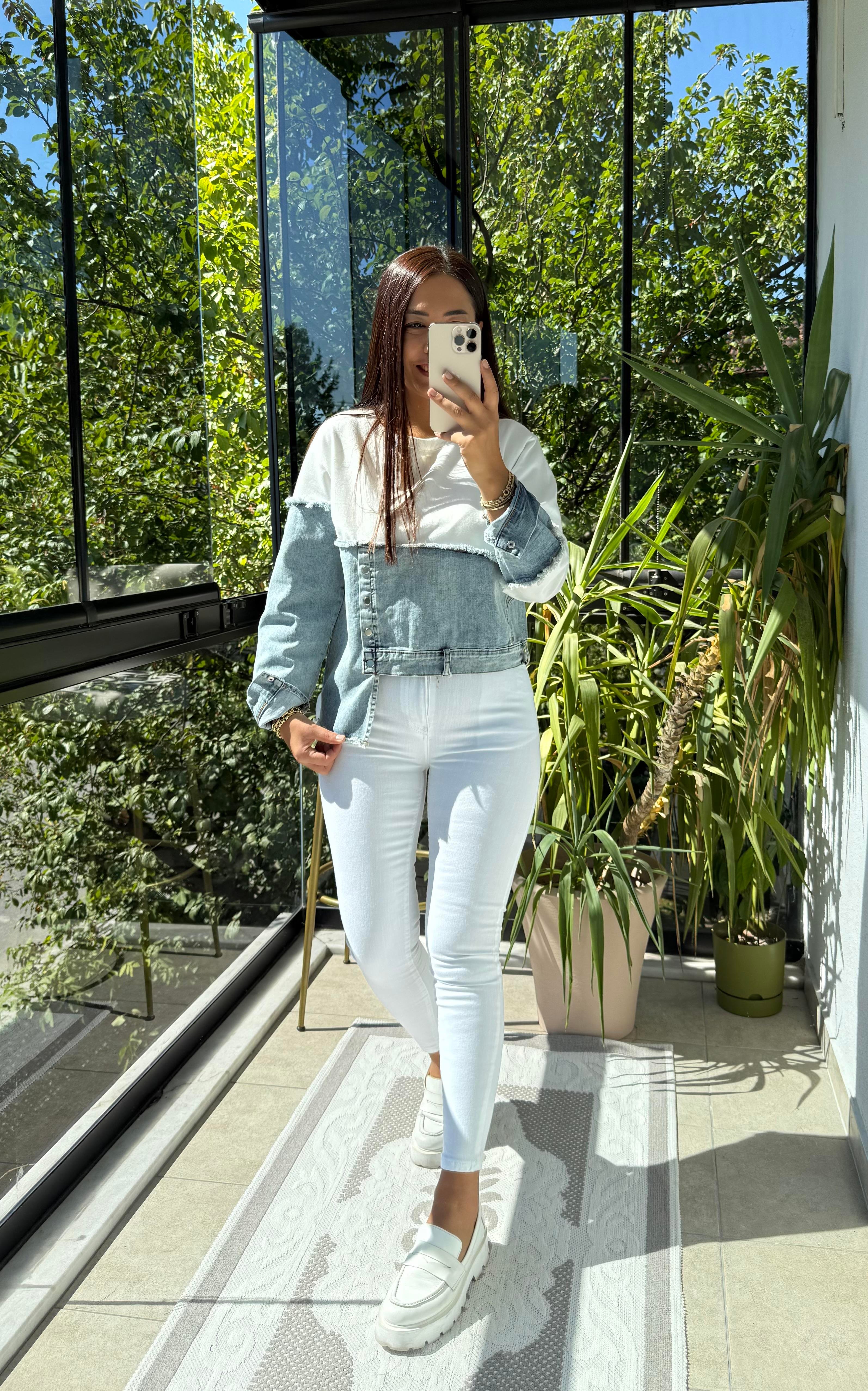 Kot Parça Detaylı Sweatshirt Beyaz