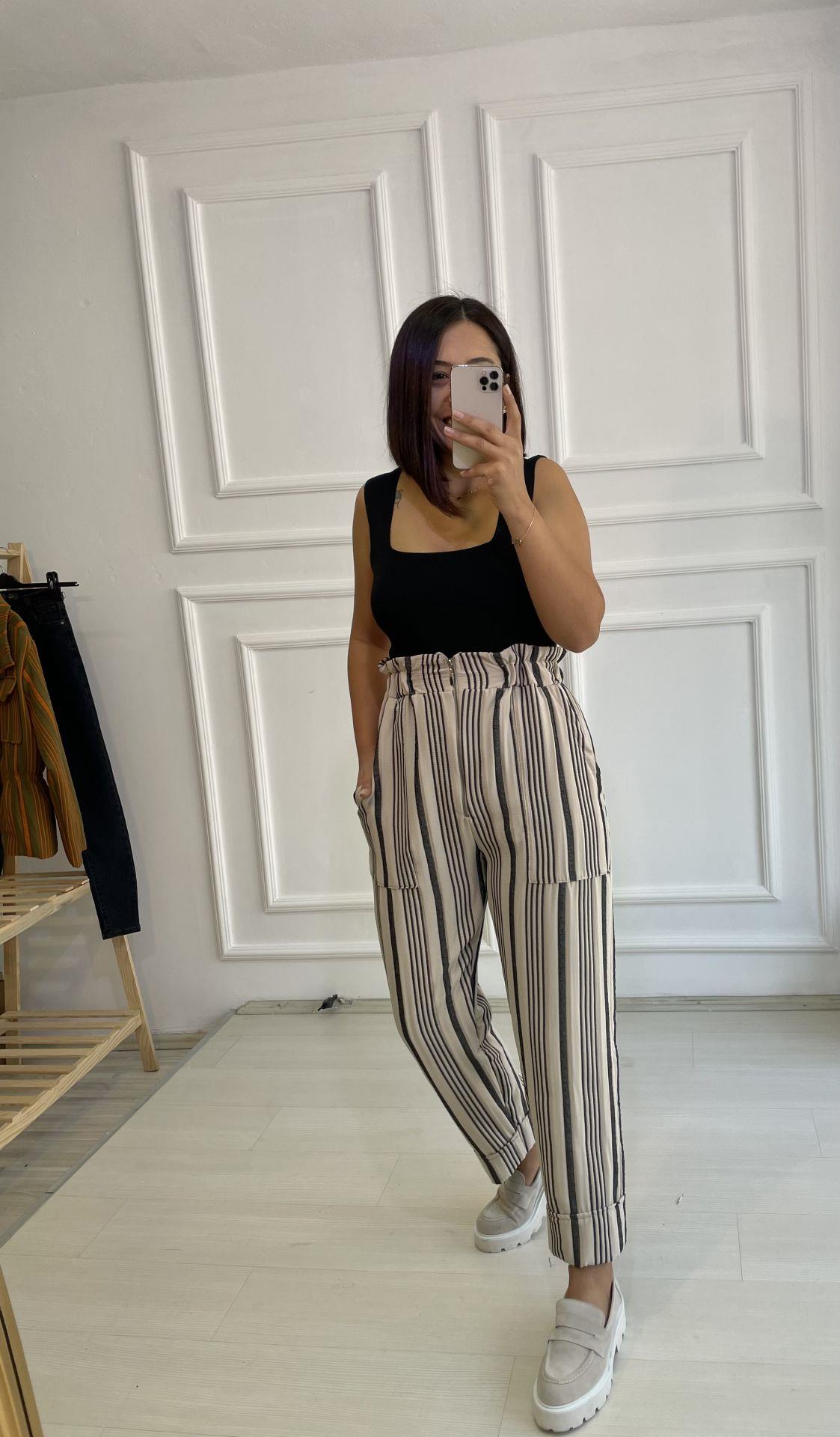 Krem Siyah Çizgili Maroken Kumaş Pantolon