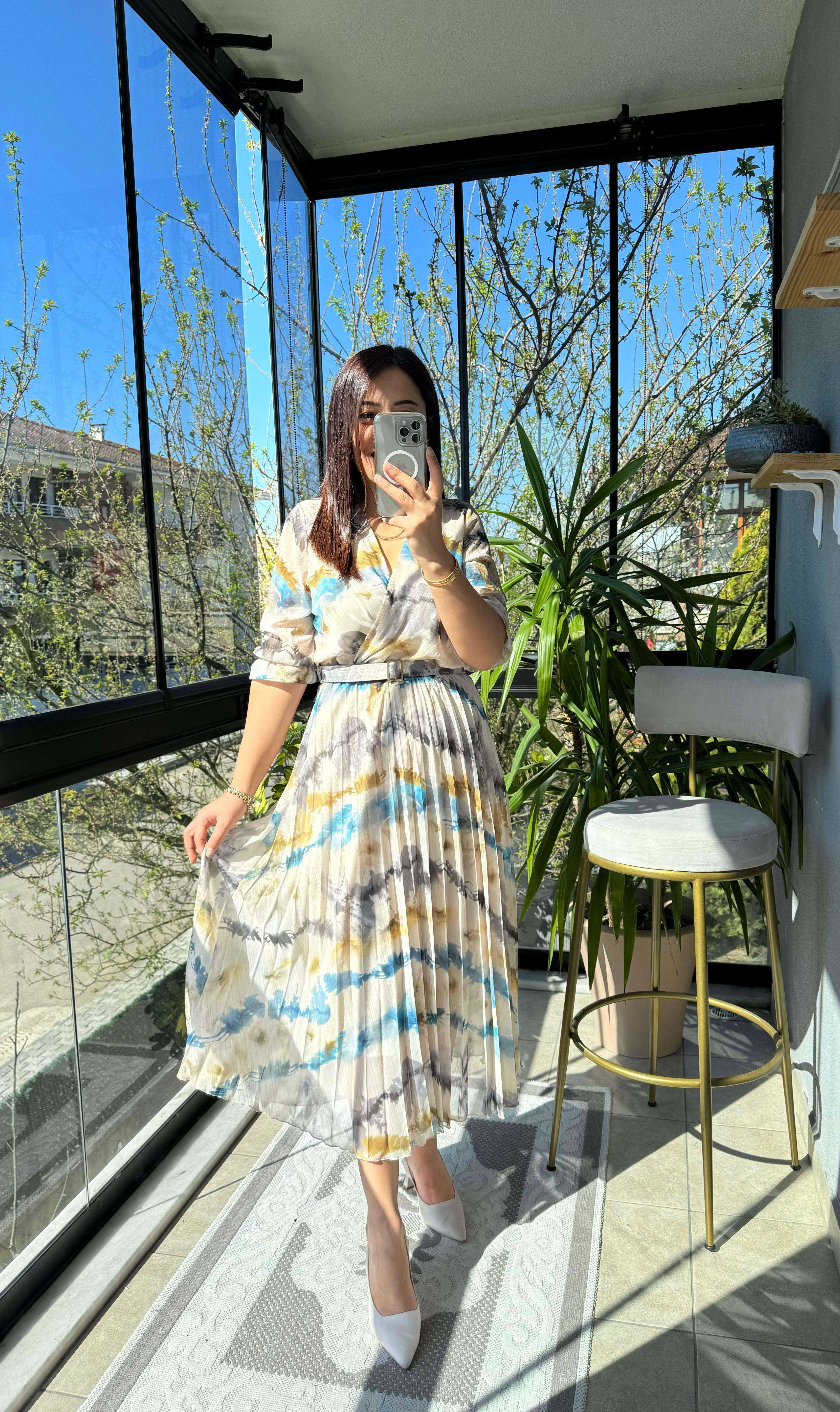 Kruvaze Kemerli Desenli Elbise Mavi