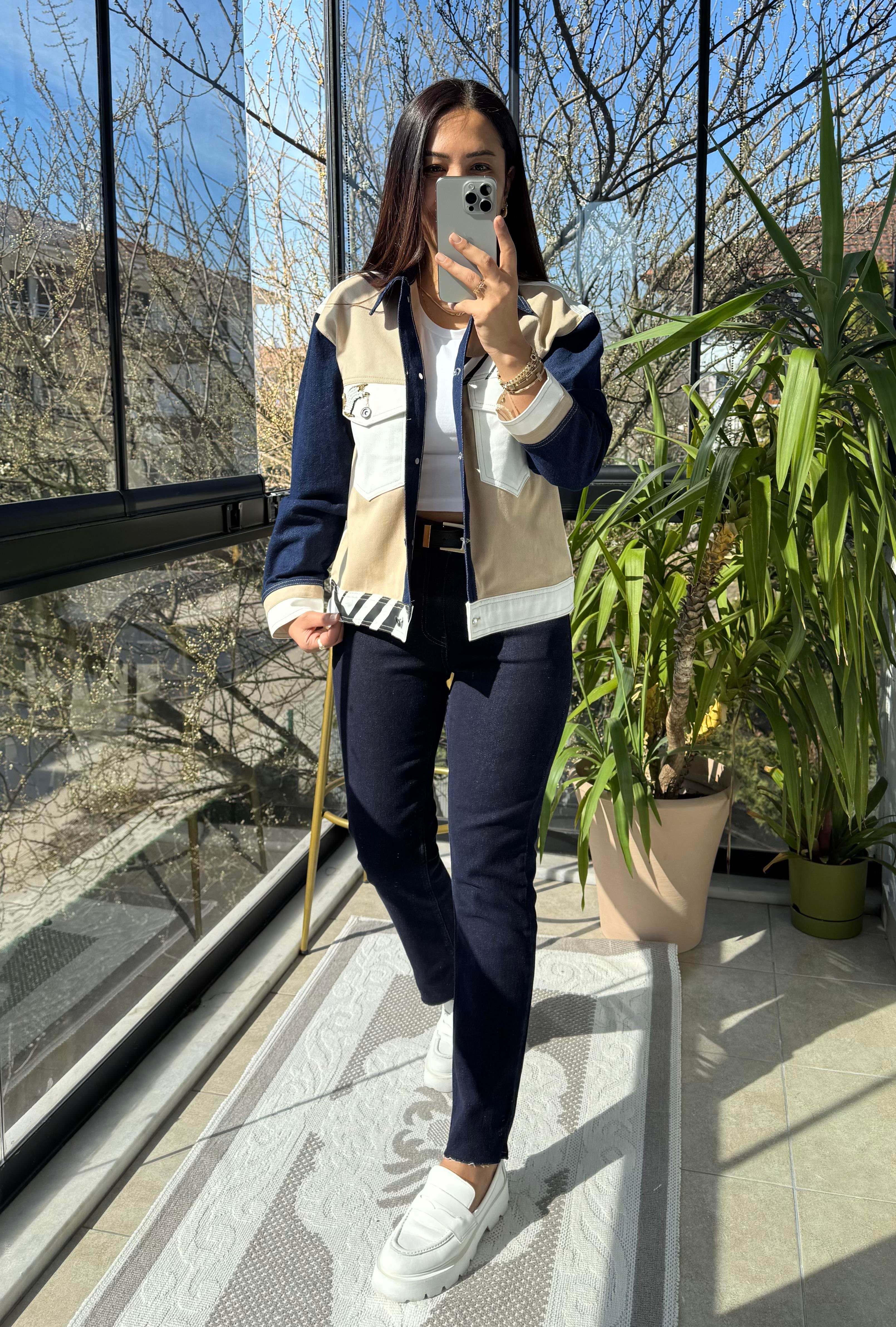Kuş Detaylı Ceket Bej
