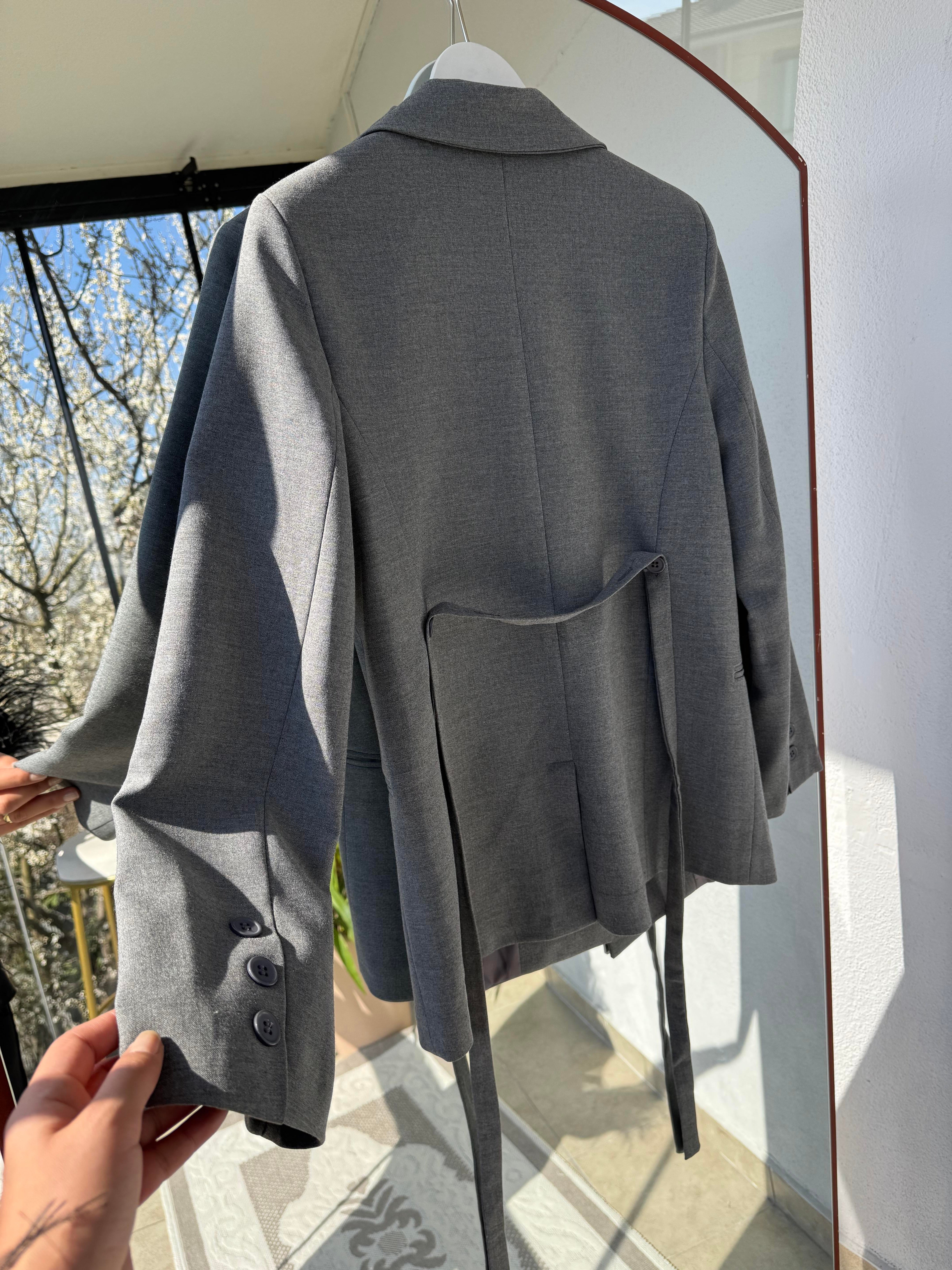 Kuşaklı İki Düğme Blazer Ceket Siyah