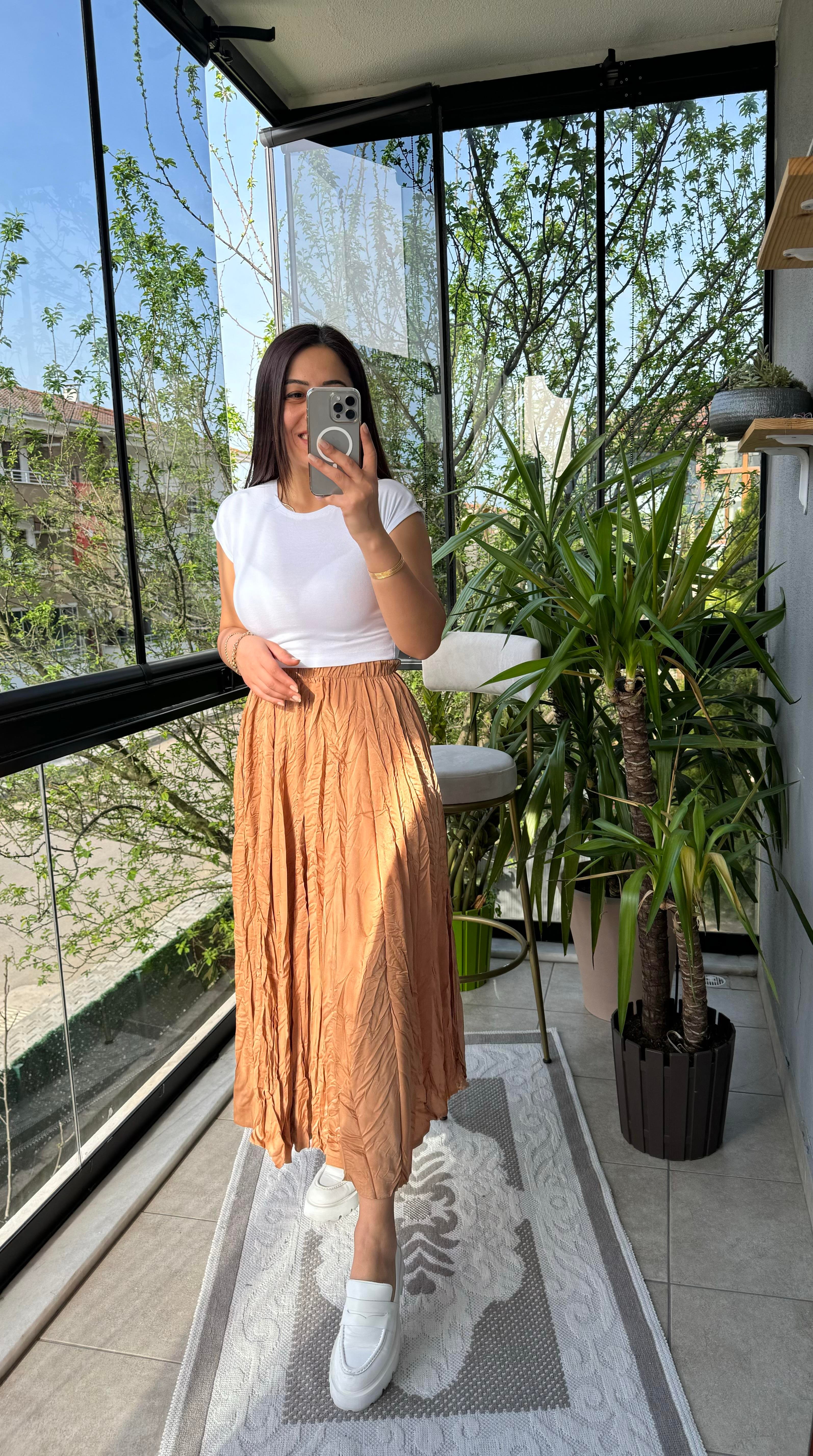 Lüx Kalite Etek Yavruağzı