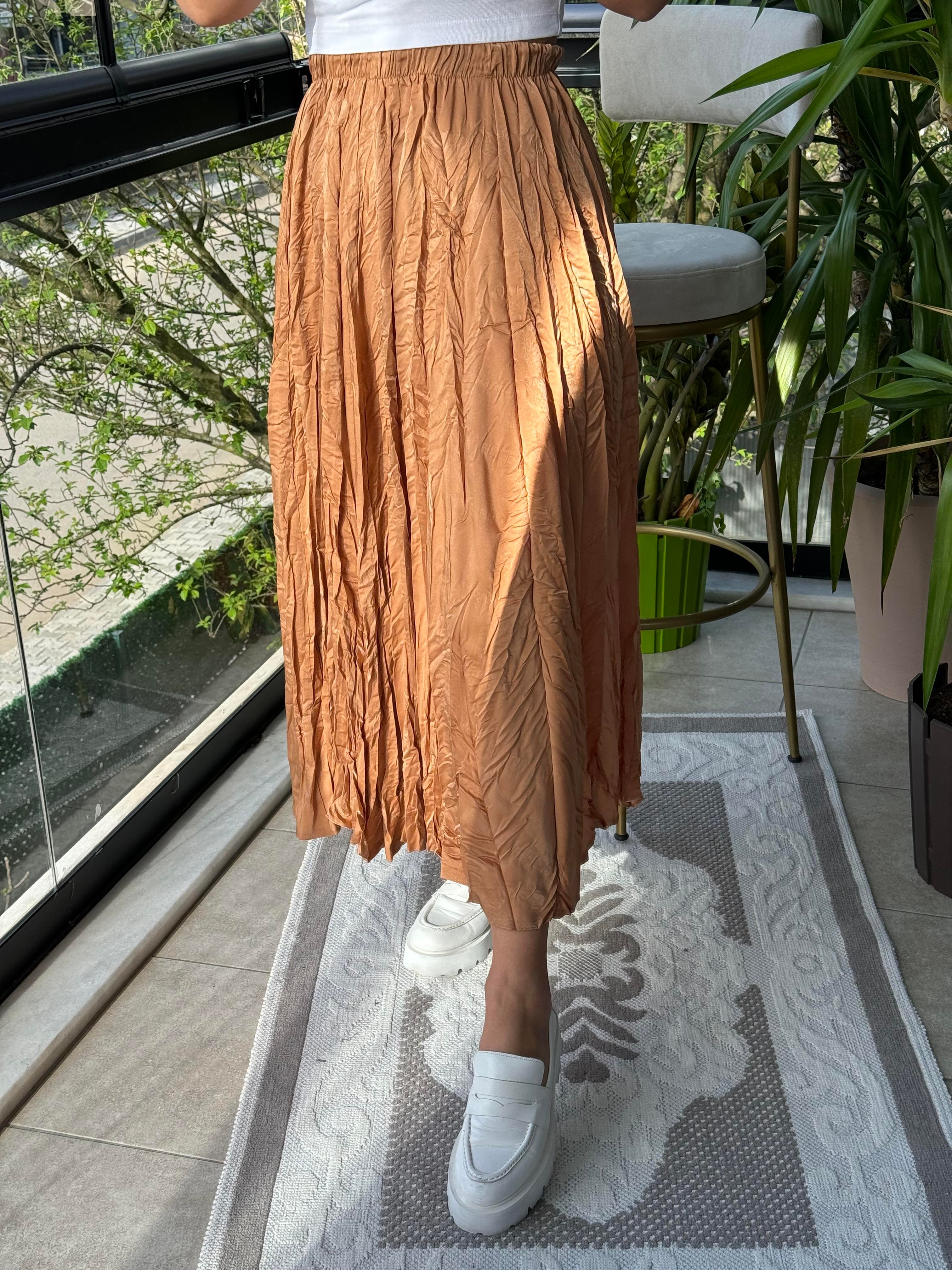 Lüx Kalite Etek Yavruağzı