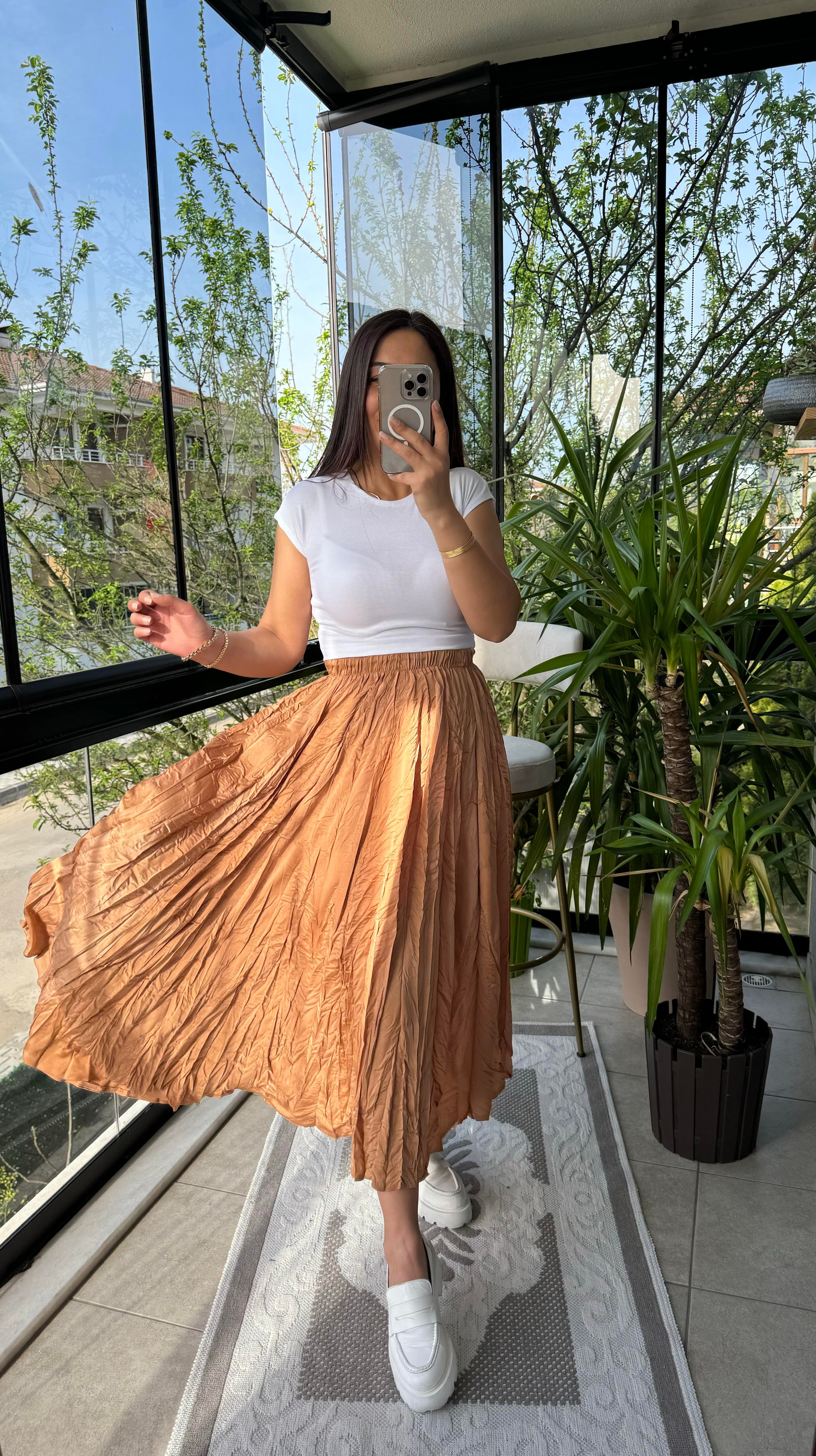 Lüx Kalite Etek Yavruağzı