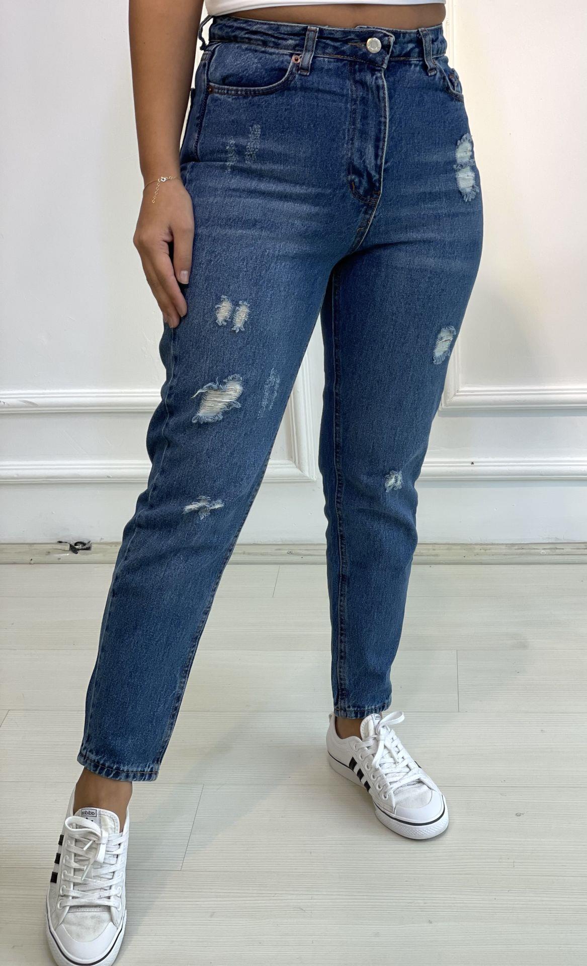 Mavi Yırtık Detay Boyfriend Jean