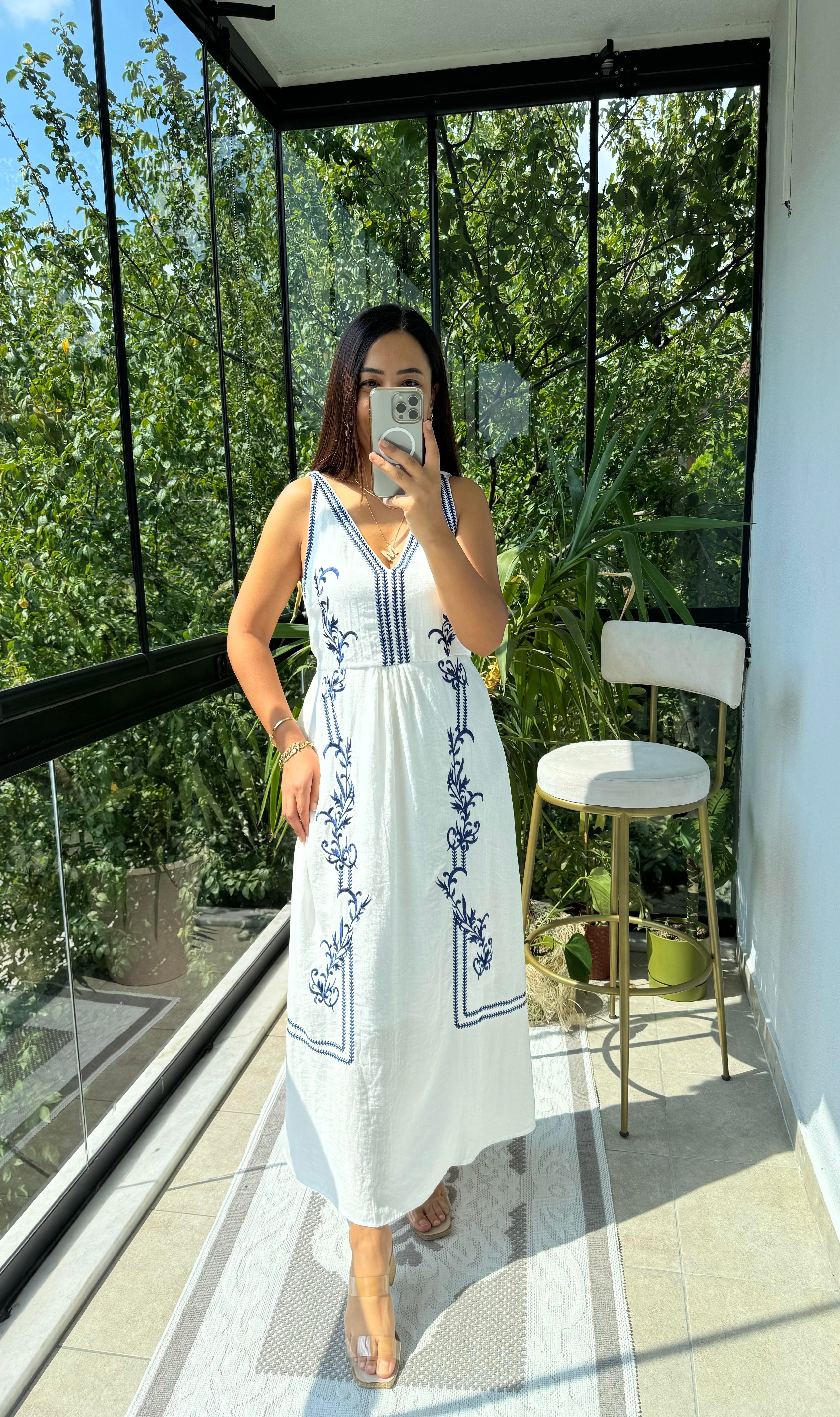 Nakışlı Askılı Elbise Lacivert