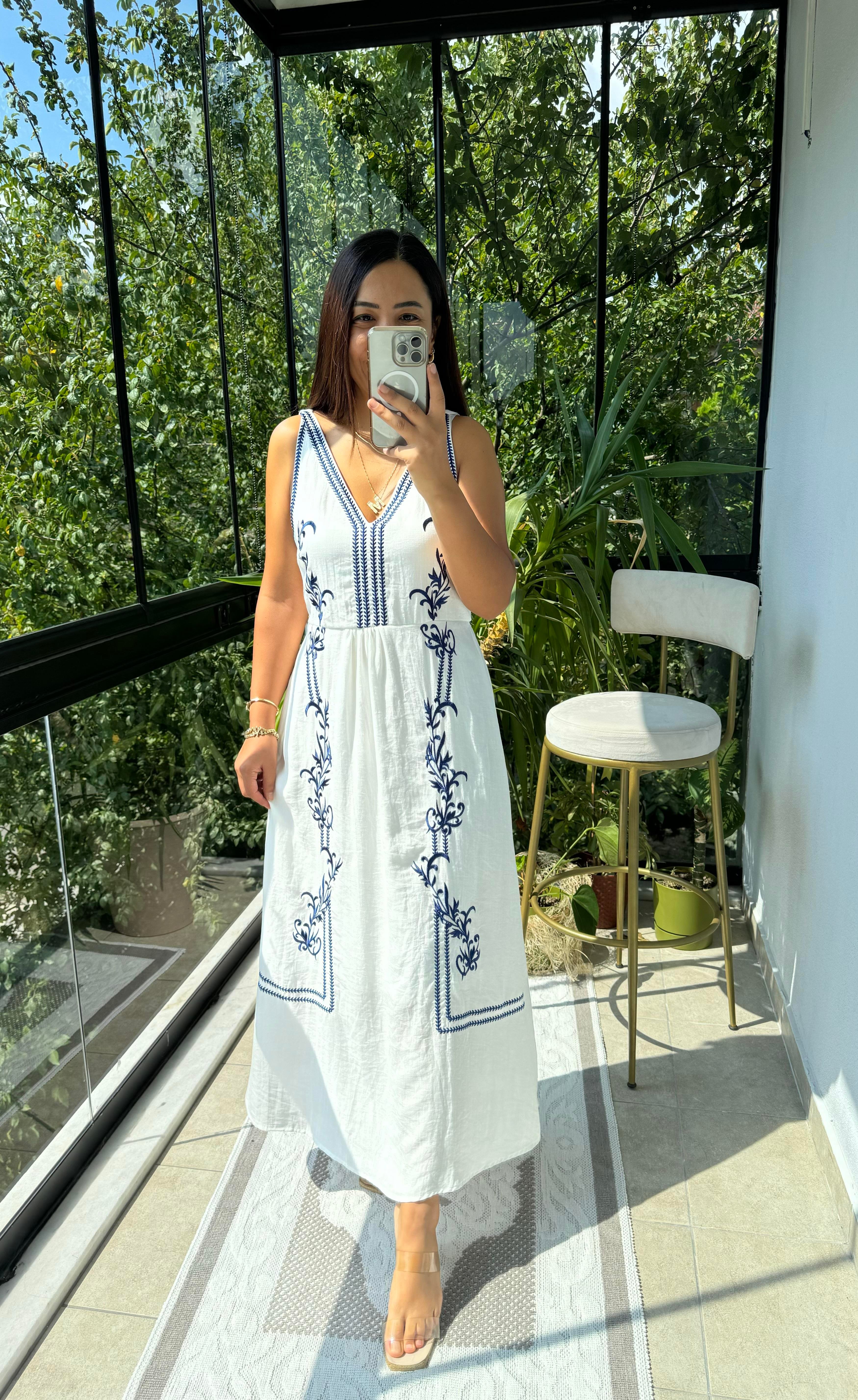 Nakışlı Askılı Elbise Lacivert