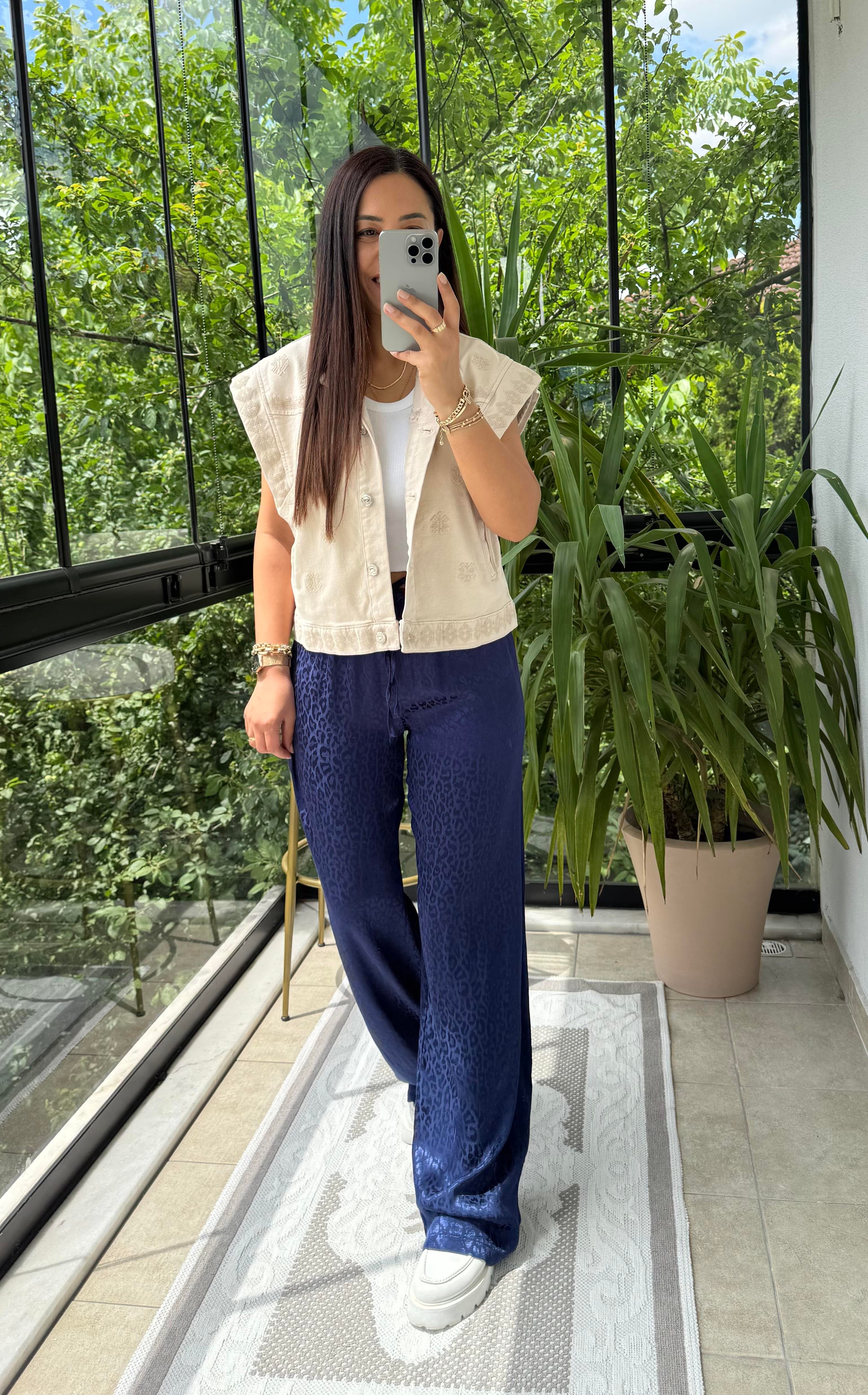 Nakışlı Yelek Bej