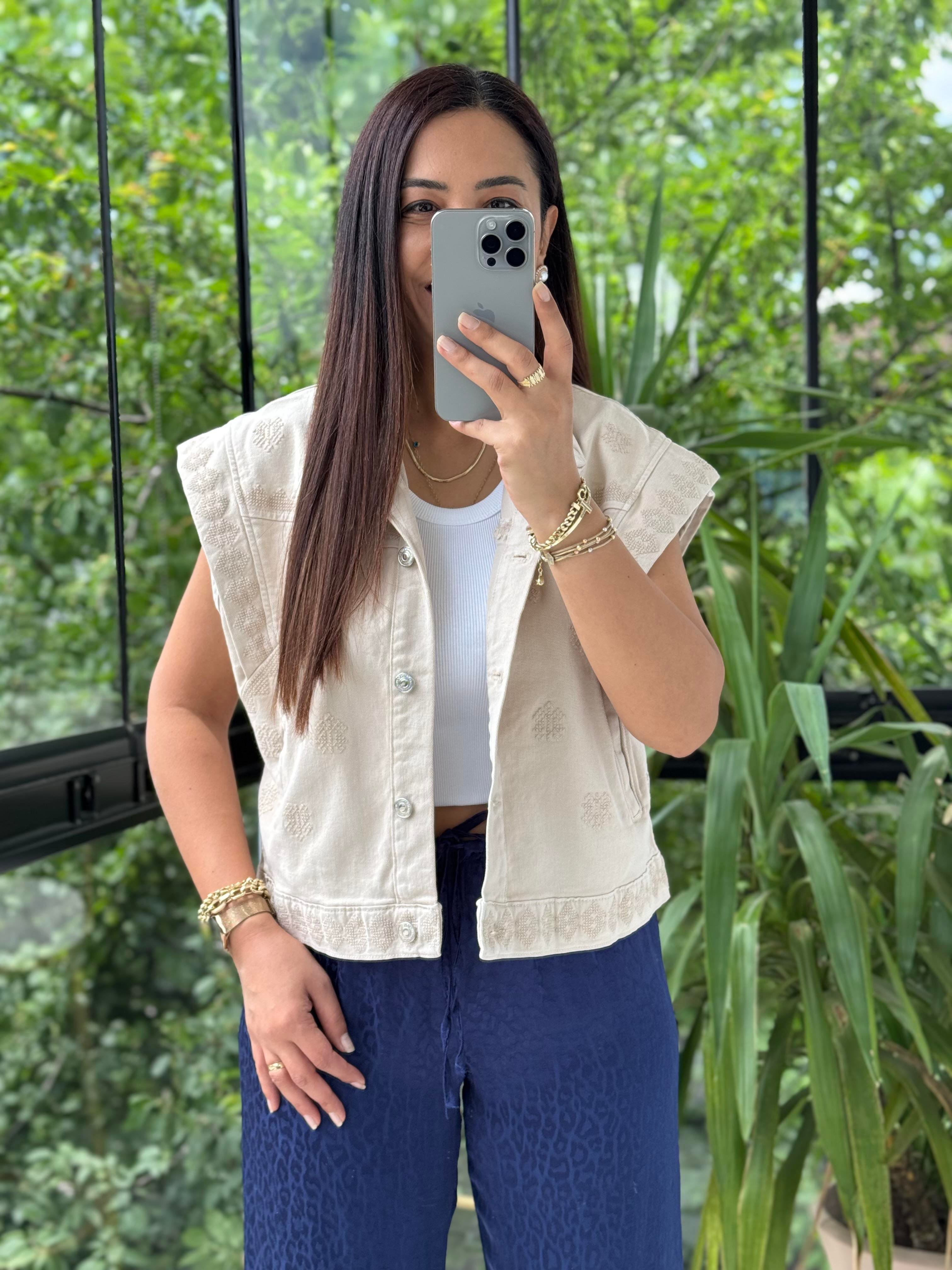 Nakışlı Yelek Bej